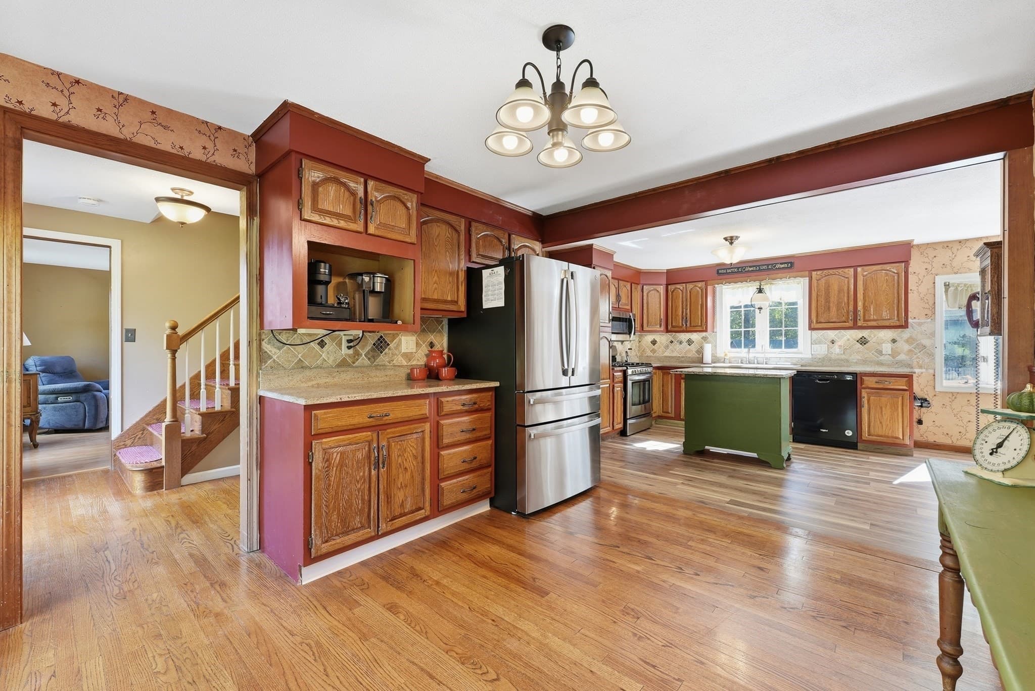 Single Family Residence at 180 Christopher Terrace, West Springfield MA 01089, West Springfield, photo 8 of 42