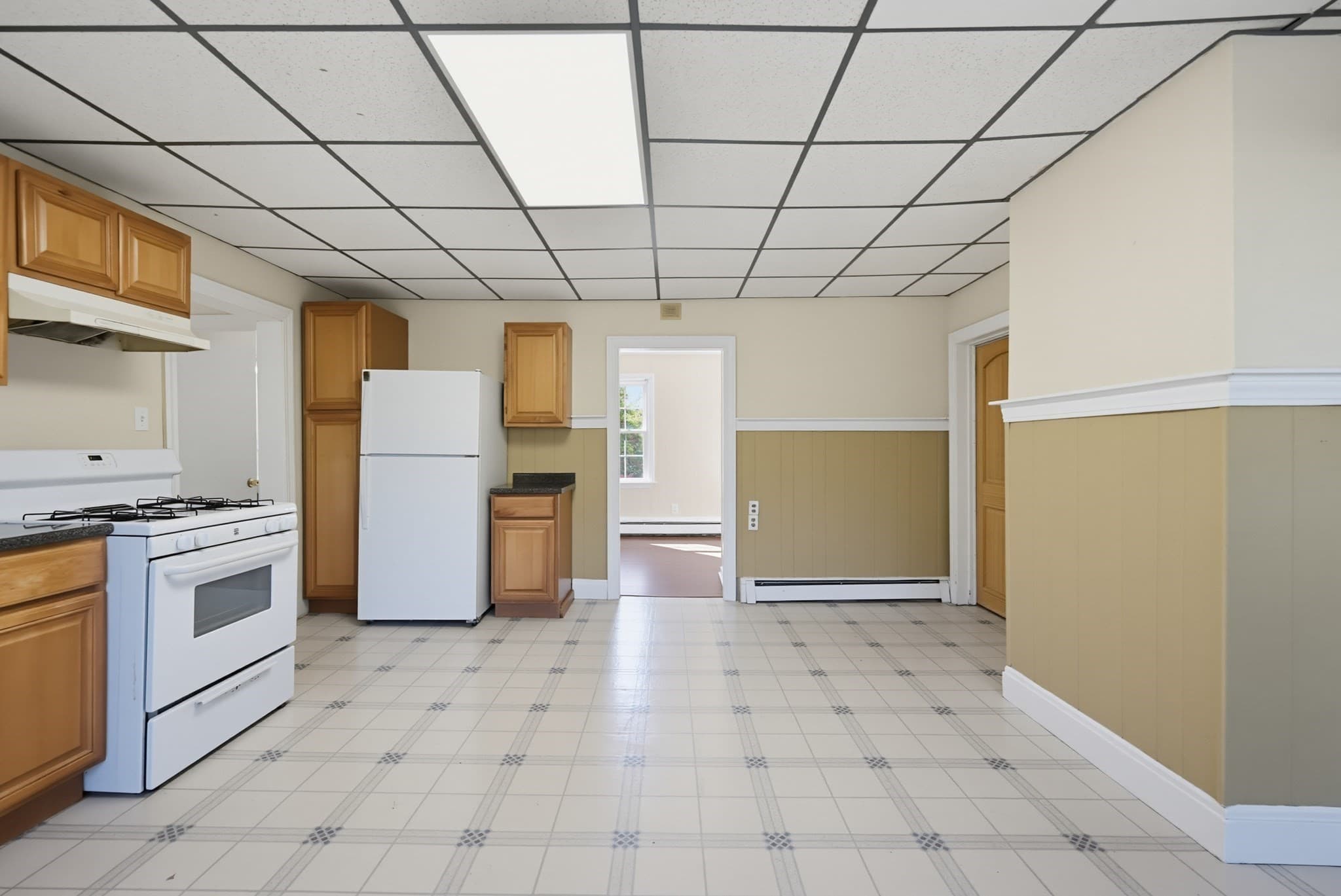 2 Family - 2 Units Up/Down at 258 Washington St., Franklin MA 02038, Franklin, photo 7 of 39