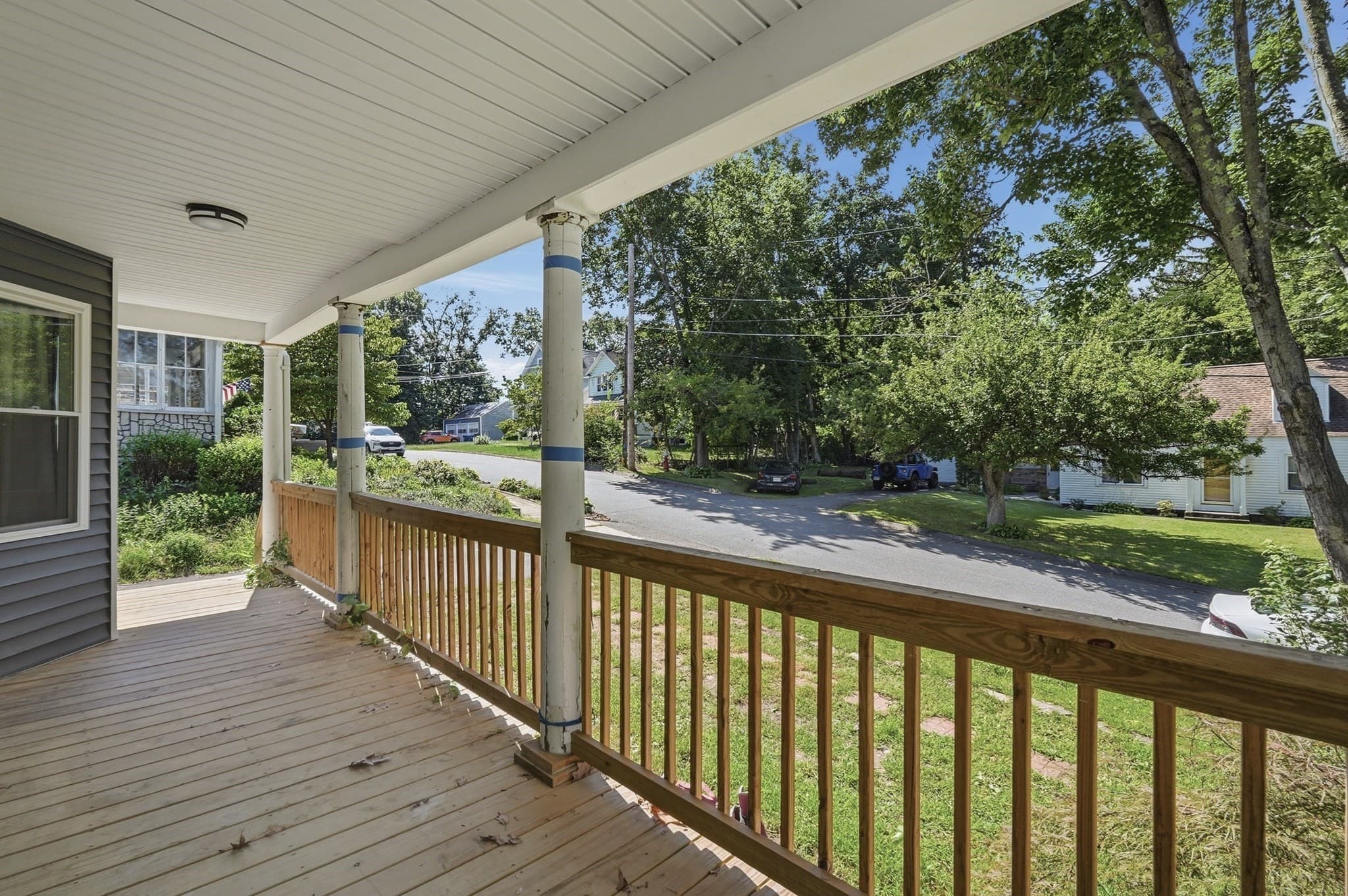 Single Family Residence at 23 Elm Ave, West Springfield MA 01089, West Springfield, photo 3 of 19