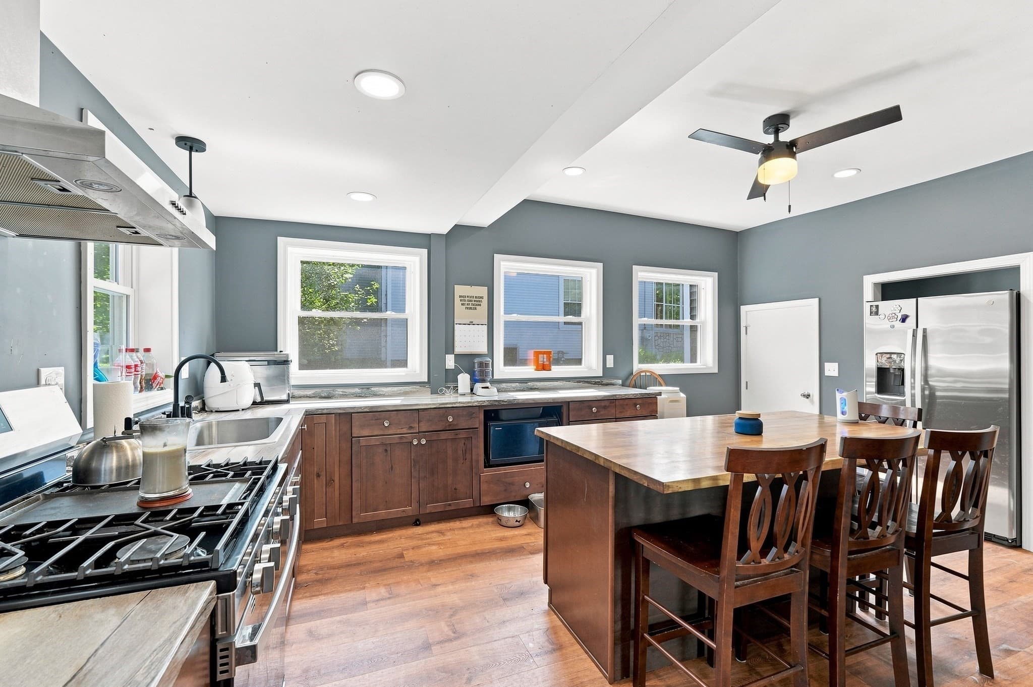 Single Family Residence at 23 Elm Ave, West Springfield MA 01089, West Springfield, photo 5 of 19