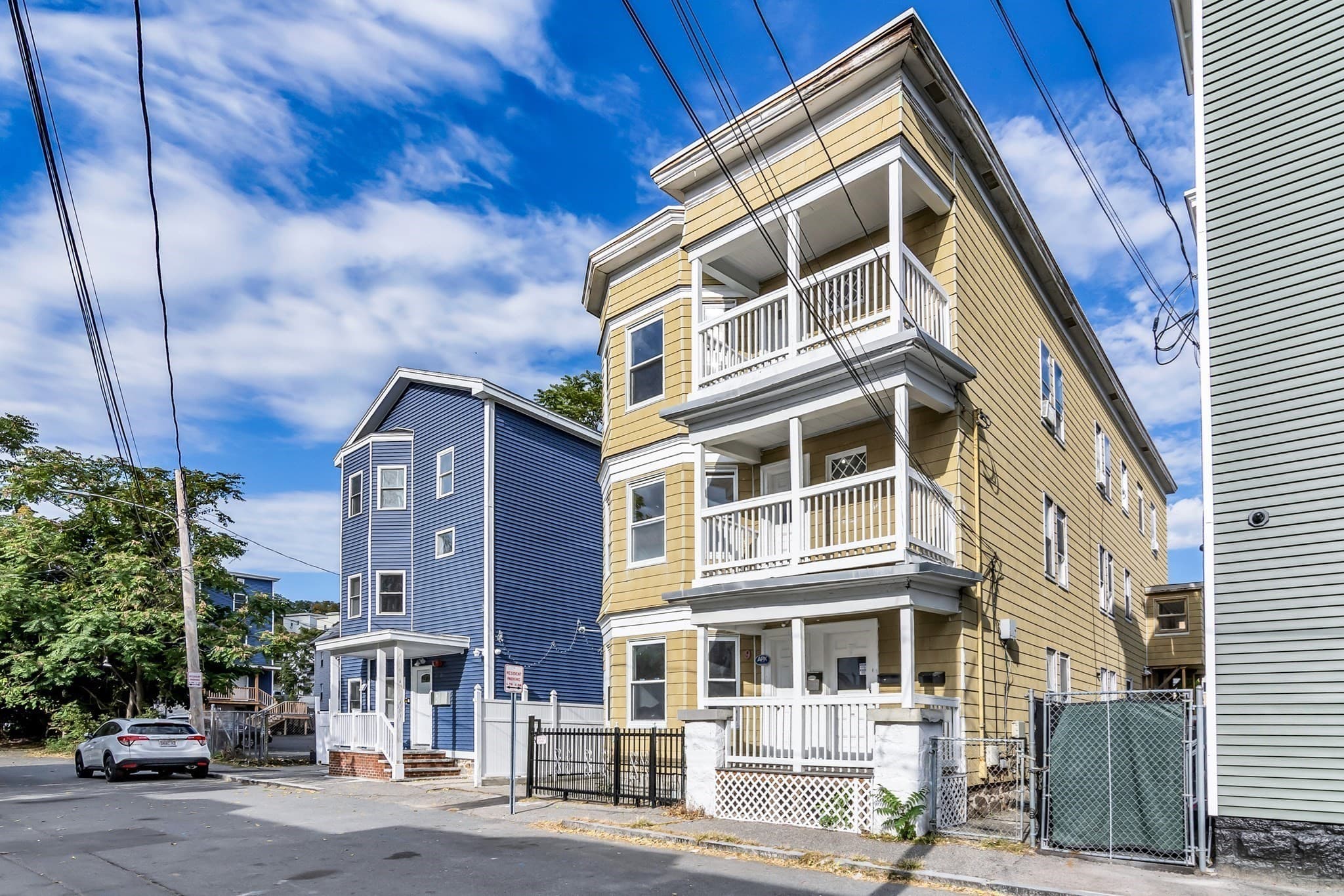 3 Family at 7-9 Champlain Ave, Lawrence MA 01841, Lawrence, photo 3 of 42