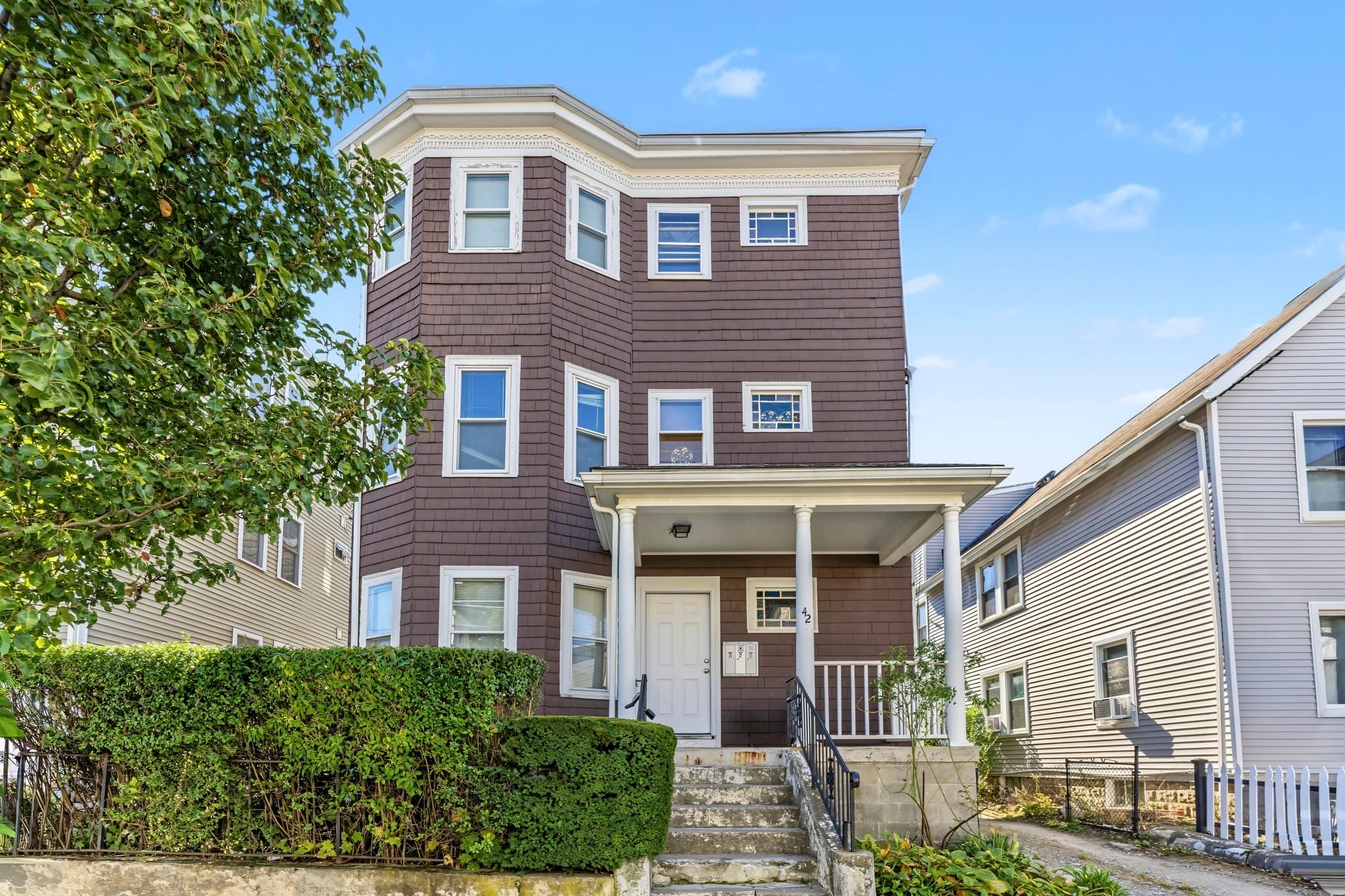 3 Family at 42 Pearl St, Everett MA 02149, Everett, photo 2 of 13