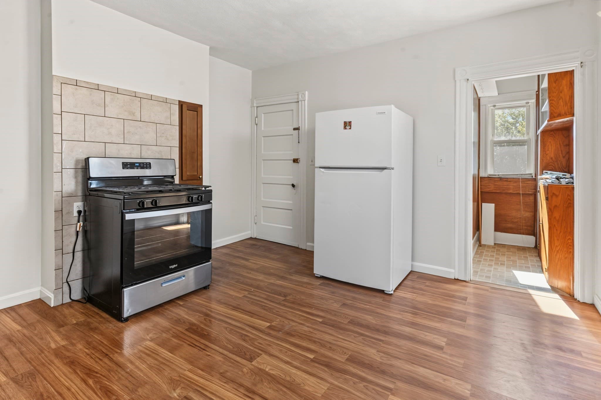 3 Family at 42 Pearl St, Everett MA 02149, Everett, photo 6 of 13