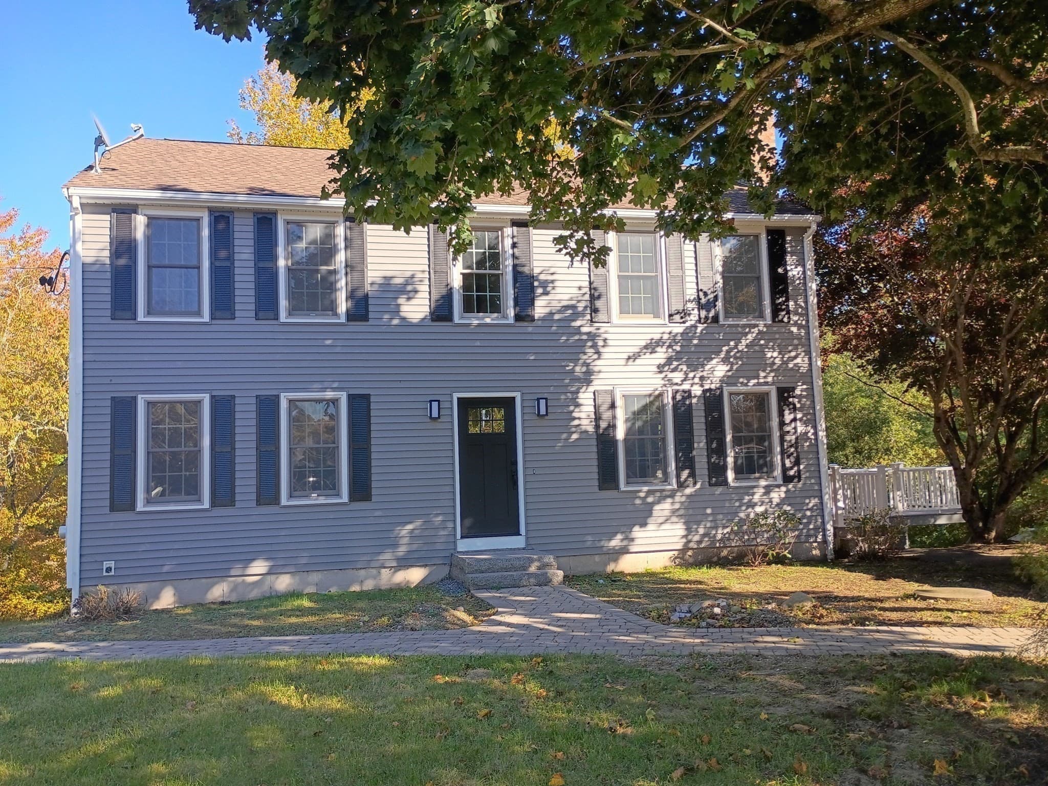 599 Oakhill Ave, Attleboro MA 02703