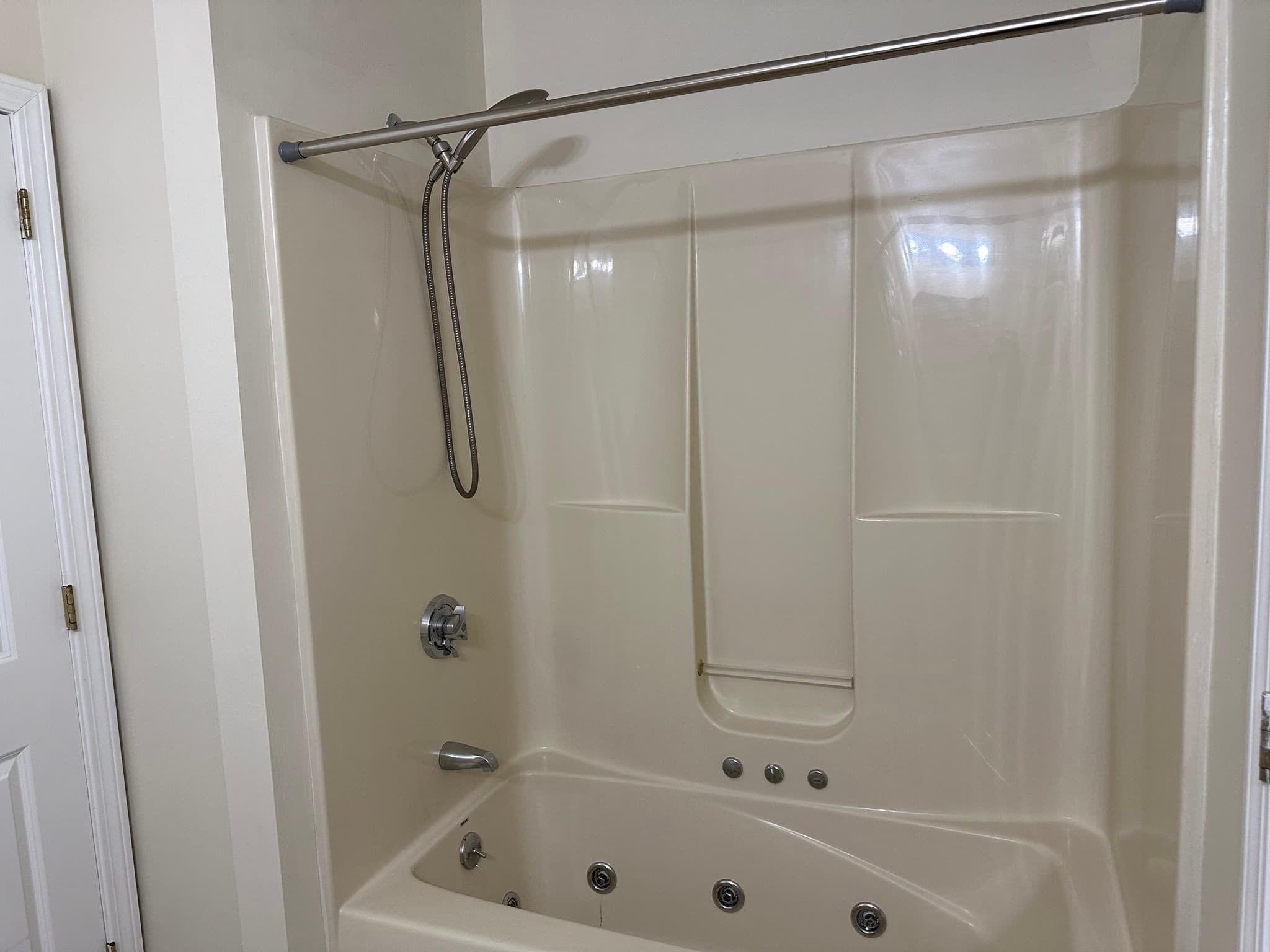 Condominium at 48 North Street # 6, Ware MA 01082, Ware, photo 8 of 17