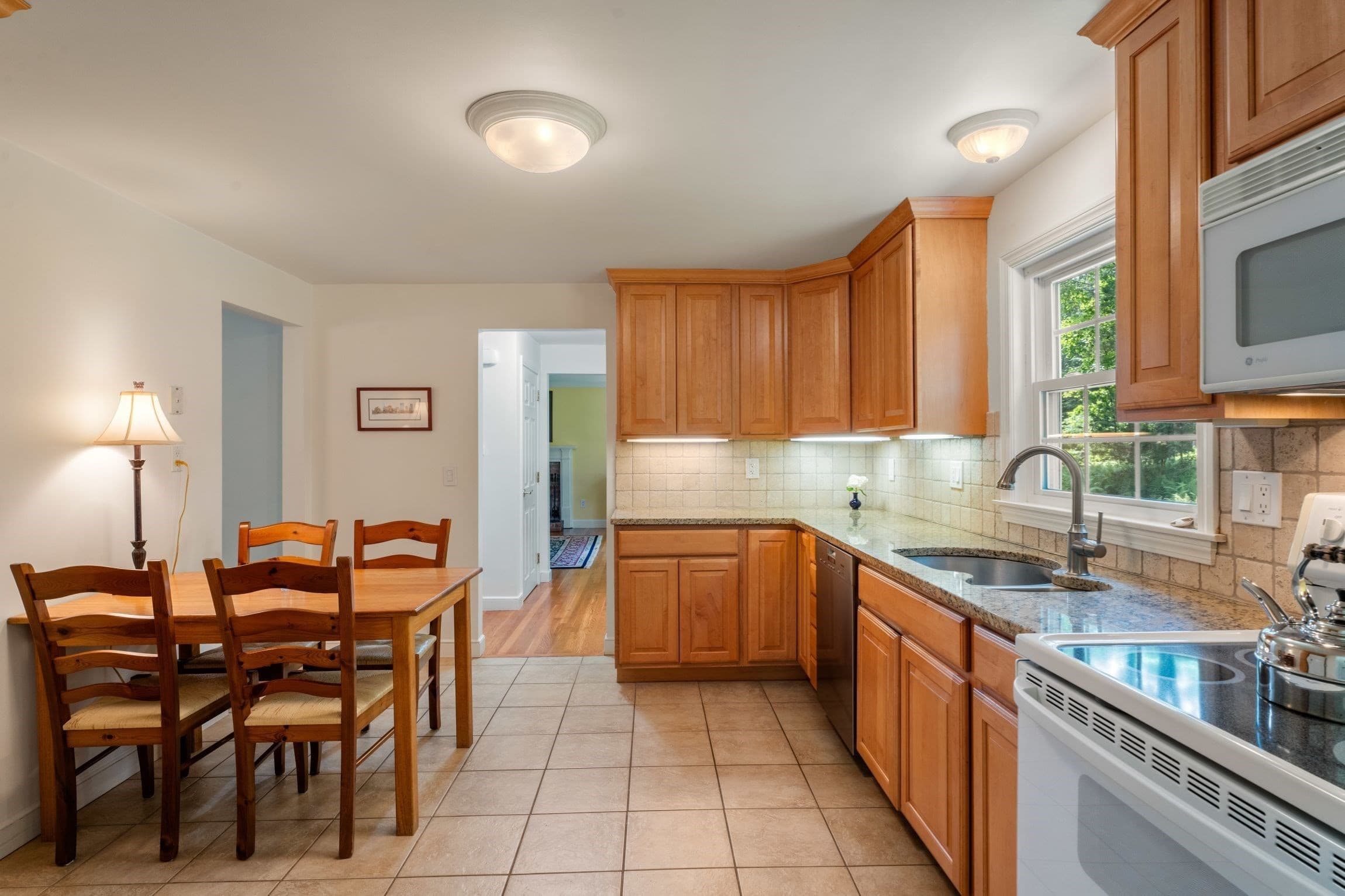 Single Family Residence at 113 New Bridge Rd, Sudbury MA 01776, Sudbury, photo 2 of 7