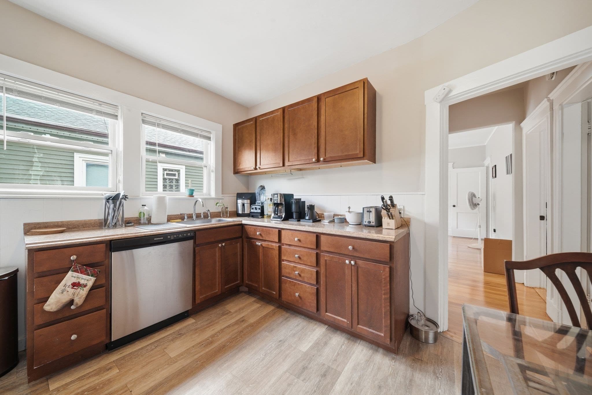 2 Family - 2 Units Up/Down at 303 Alewife Brook Pkwy, Somerville MA 02144, Somerville, photo 24 of 38