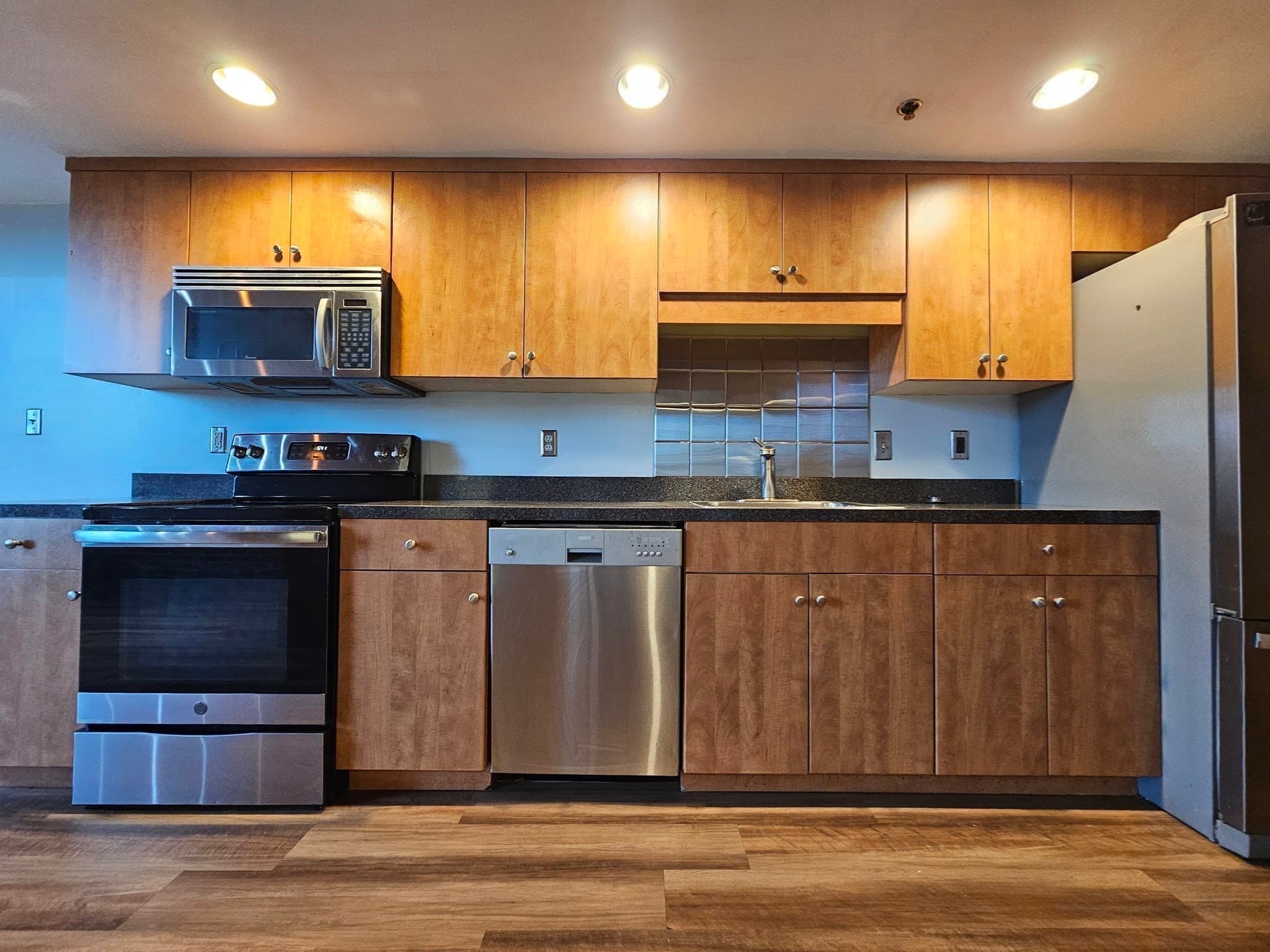 Condominium at 147 Centre # 208, Brockton MA 02301, Brockton, photo 6 of 24