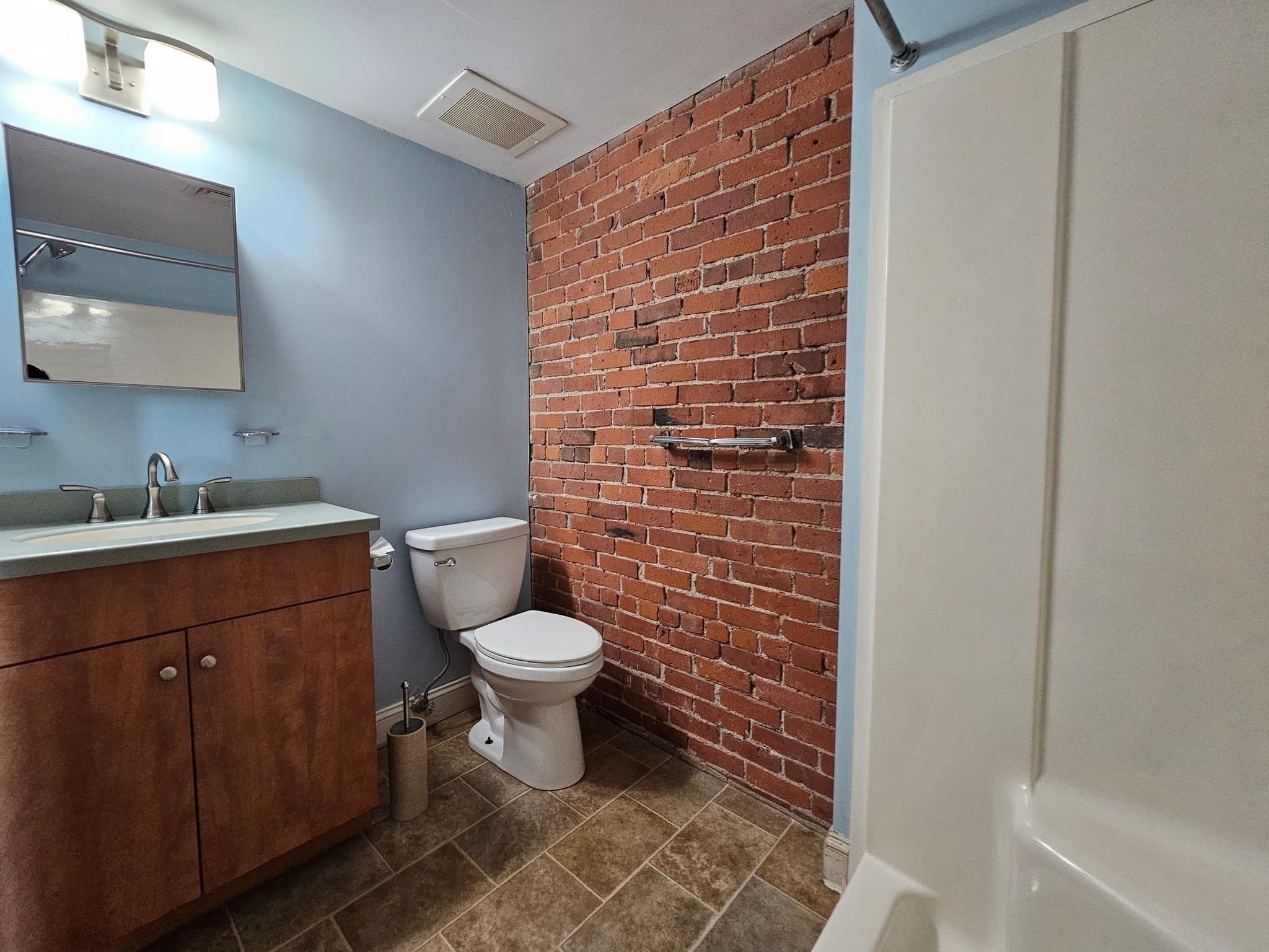 Condominium at 147 Centre # 208, Brockton MA 02301, Brockton, photo 16 of 24
