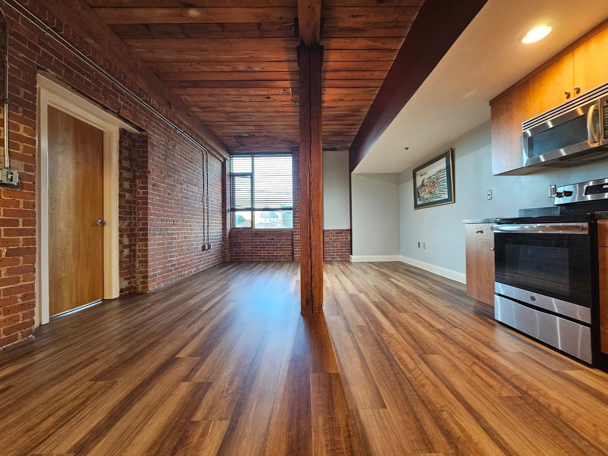 Condominium at 147 Centre # 208, Brockton MA 02301, Brockton, photo 5 of 24