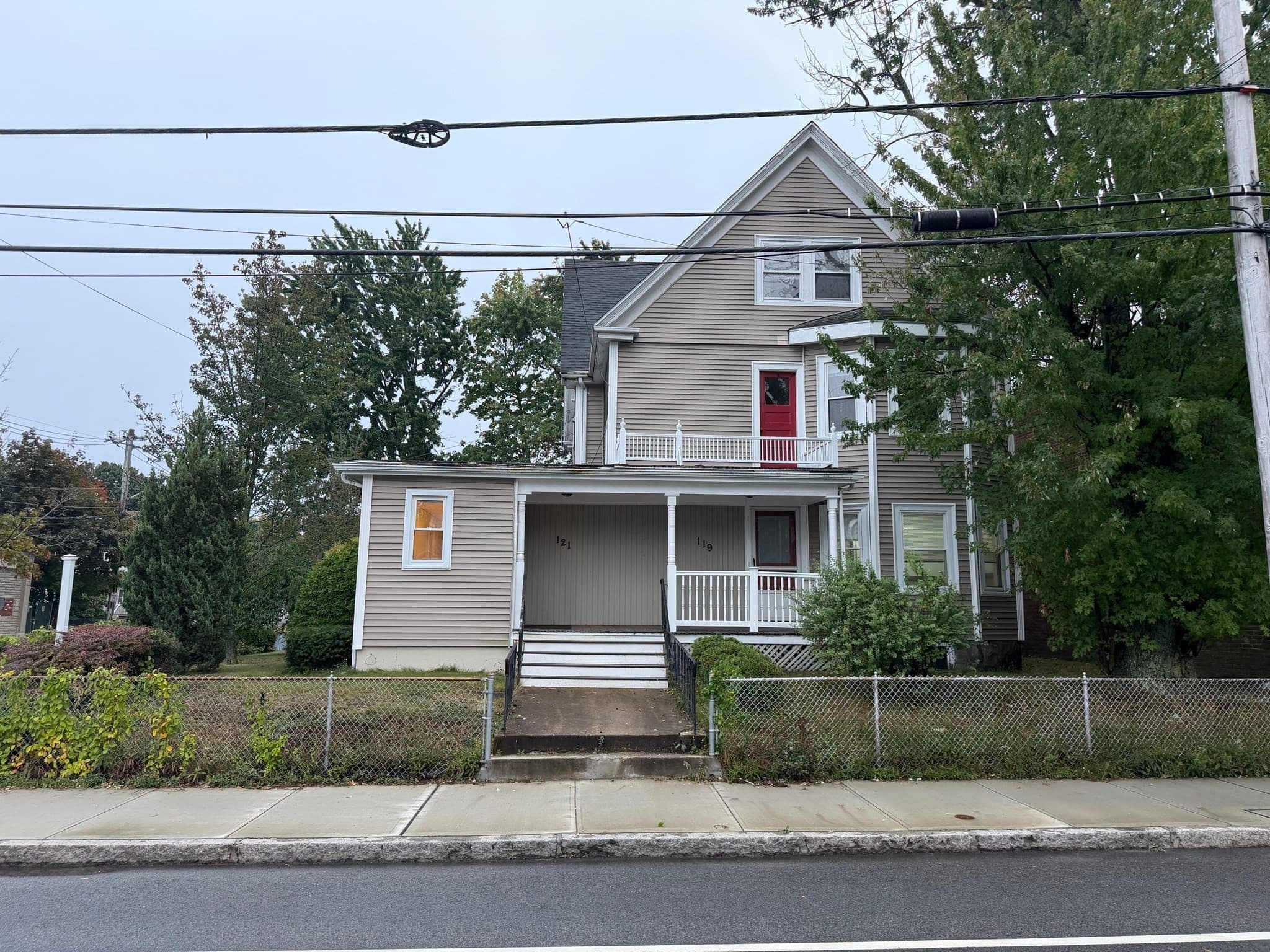 119-121 Billings Rd, Quincy MA 02171