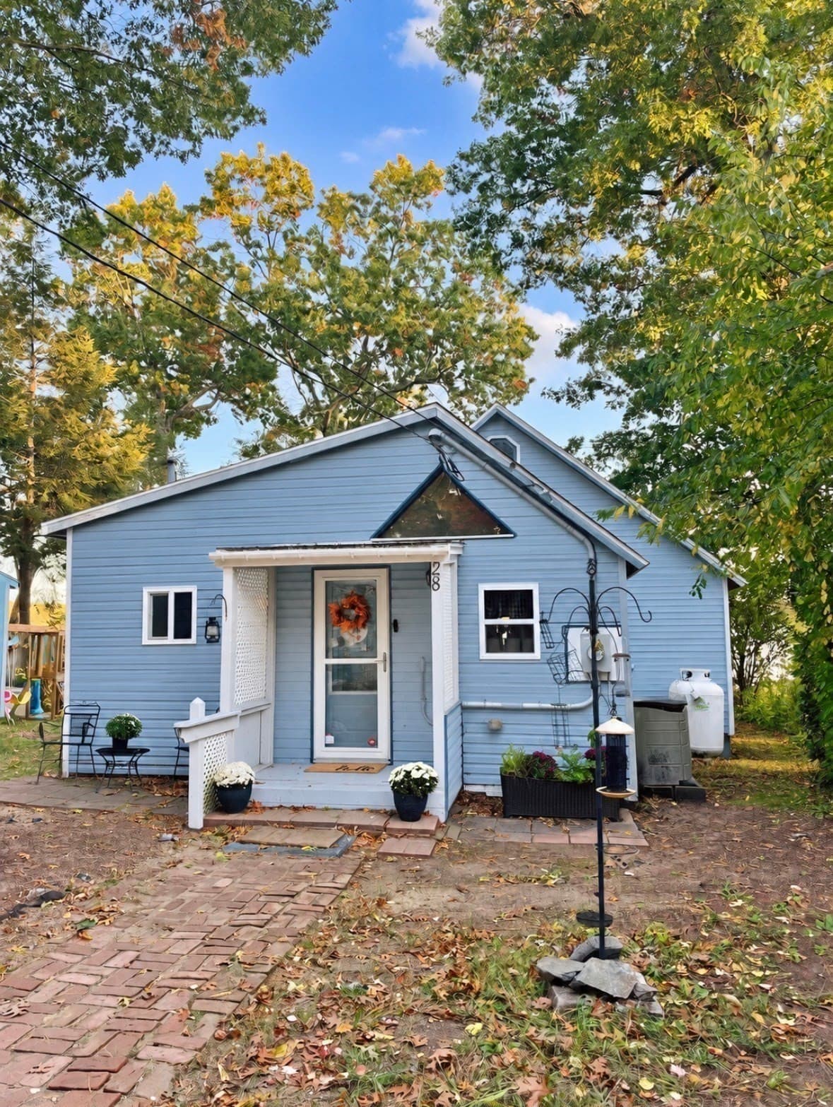 Single Family Residence at 28 Pine Ln, Brookfield MA 01506, Brookfield, photo 3 of 30
