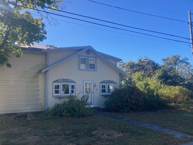 32 Chestnut St., Wareham MA 02571