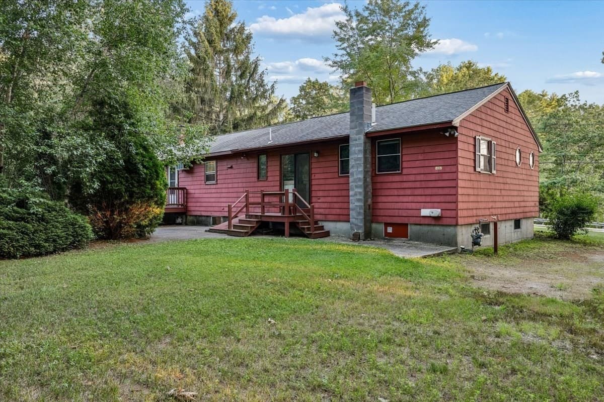 Single Family Residence at 14 Concord Rd, Westford MA 01886, Westford, photo 32 of 38