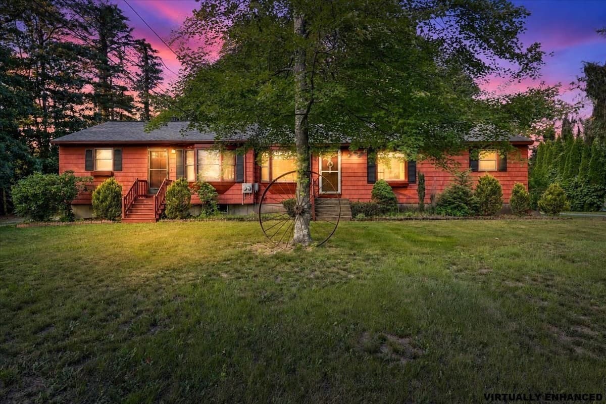 14 Concord Rd, Westford MA 01886