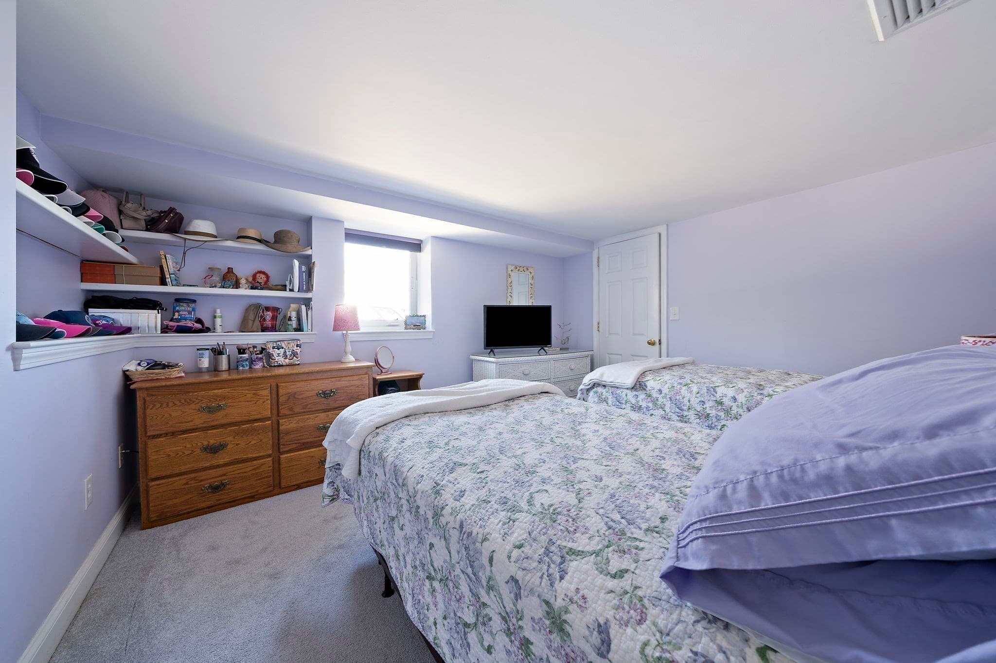 3 Family at 7 Malta St, Hull MA 02045, Hull, photo 11 of 42
