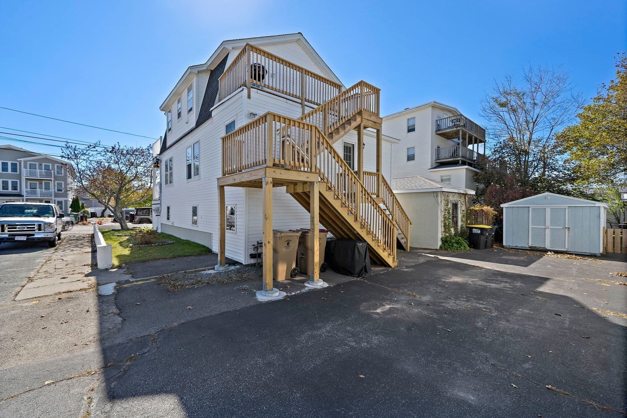 3 Family at 7 Malta St, Hull MA 02045, Hull, photo 4 of 42