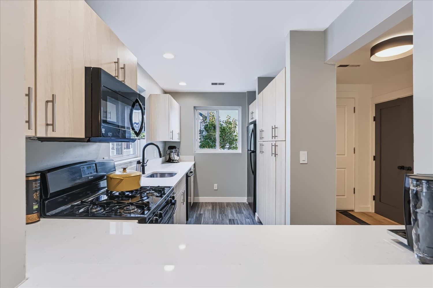 Condominium at 20 Ship Ave # 38, Medford MA 02155, Medford, photo 6 of 33