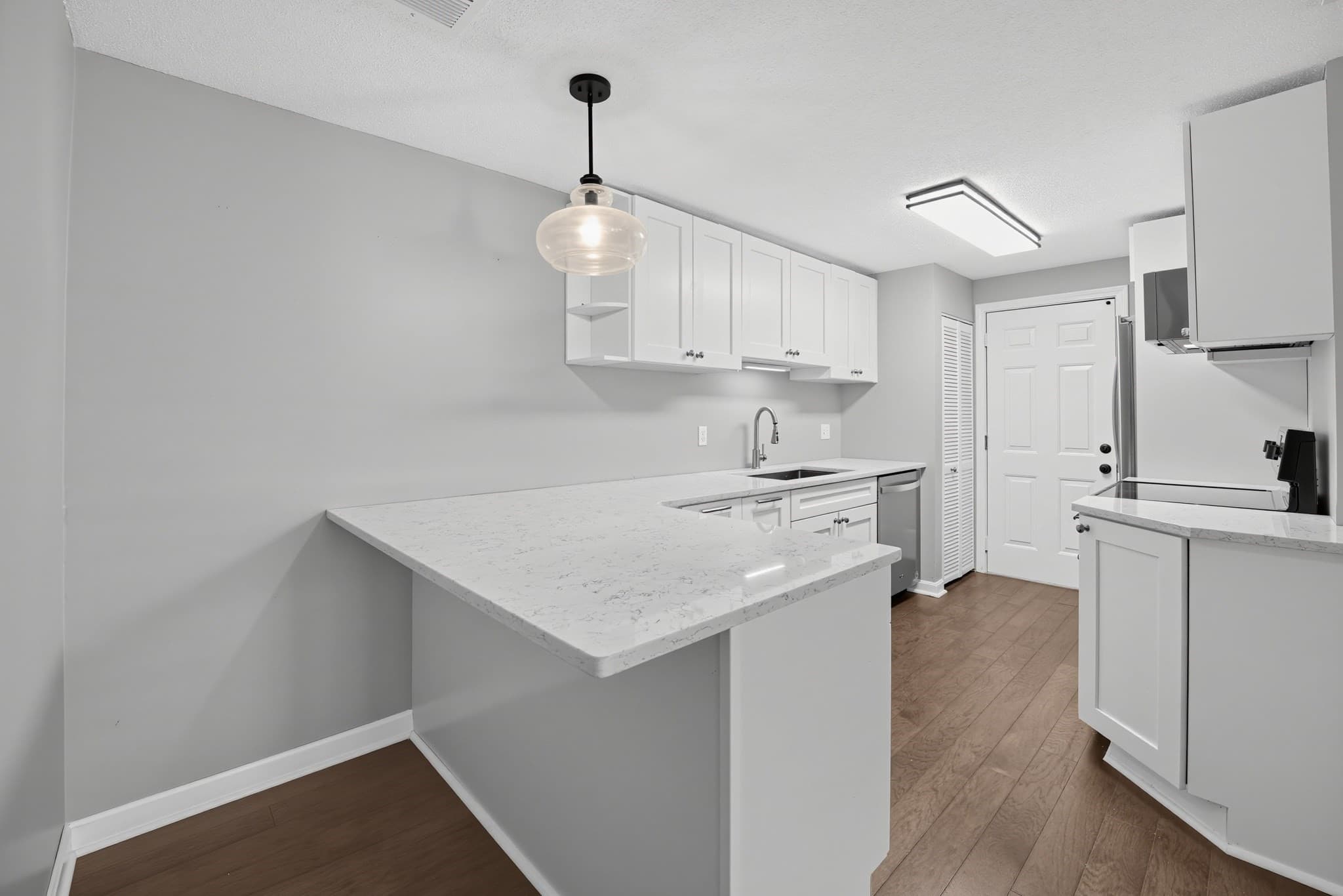 Condominium at 14 Walden Drive # 8, Natick MA 01760, Natick, photo 5 of 16