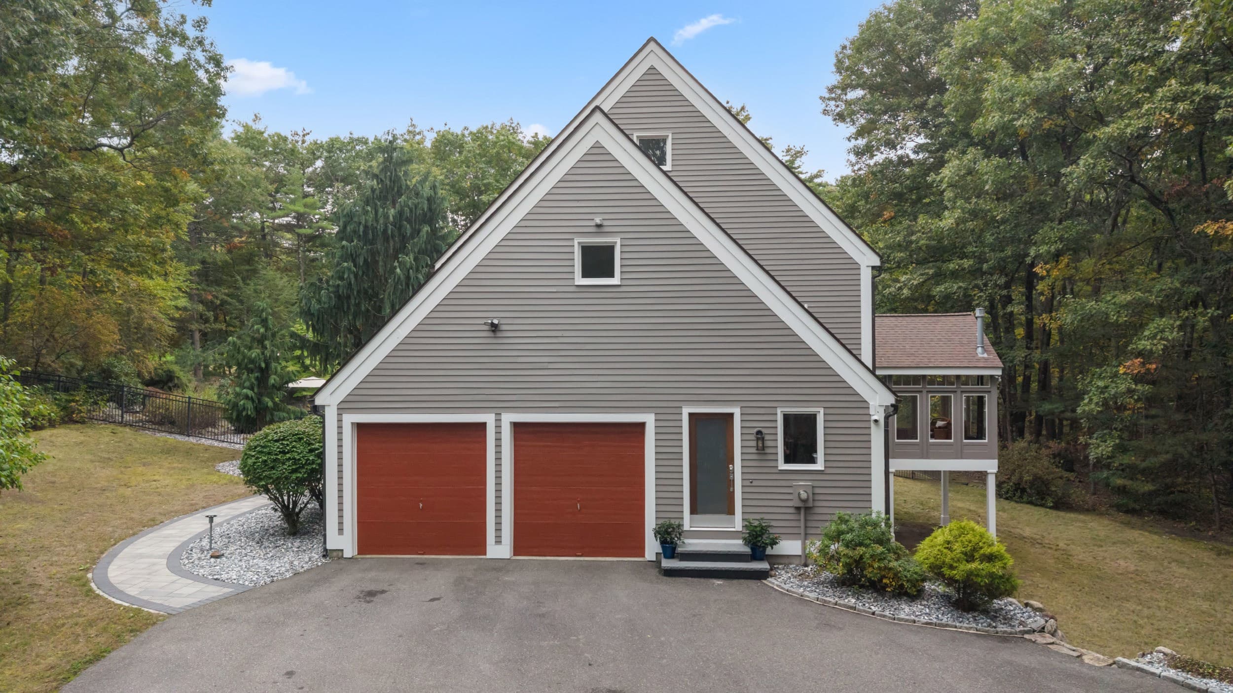 Single Family Residence at 72 Golden Run Rd, Bolton MA 01740, Bolton, photo 3 of 42