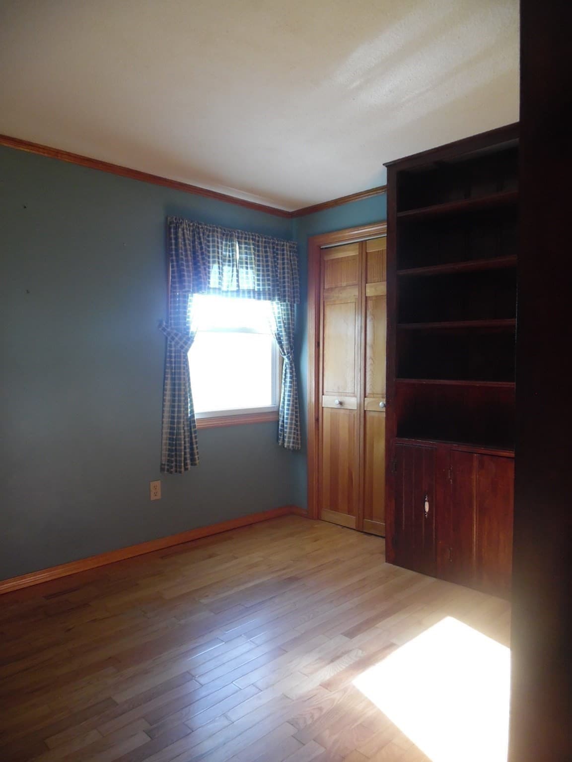 Single Family Residence at 21 Burnside Drive, Swansea MA 02777, Swansea, photo 13 of 21
