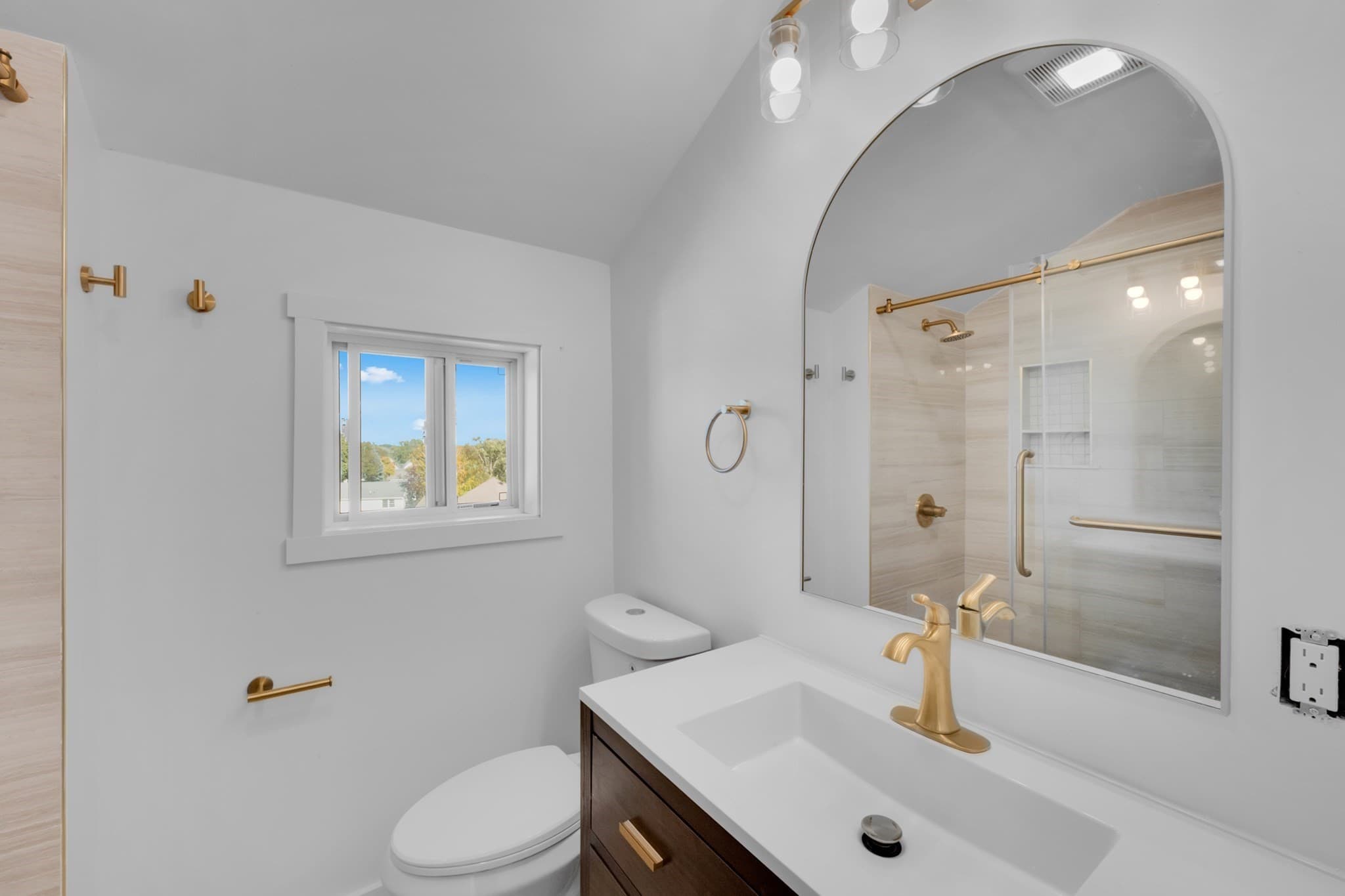Single Family Residence at 4 Katina Lane, Peabody MA 02760, Peabody, photo 8 of 15