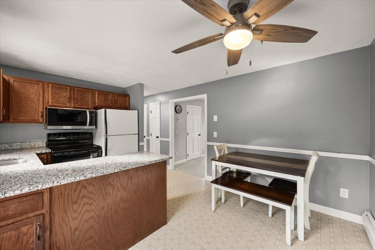 Condominium at 43 Willow Ridge Dr # 43, Bridgewater MA 02324, Bridgewater, photo 20 of 39