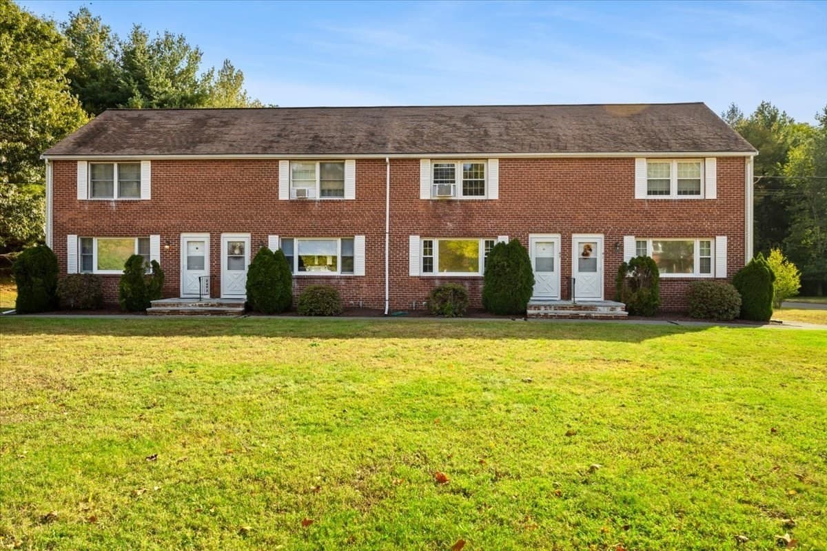 Condominium at 43 Willow Ridge Dr # 43, Bridgewater MA 02324, Bridgewater, photo 4 of 39
