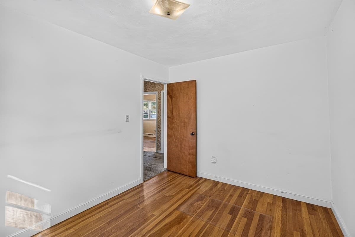 Single Family Residence at 172 Harwich Rd, West Springfield MA 01089, West Springfield, photo 22 of 42