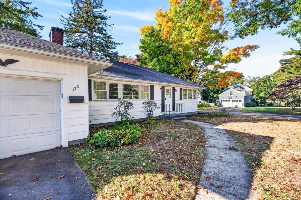 Single Family Residence at 172 Harwich Rd, West Springfield MA 01089, West Springfield, photo 3 of 42