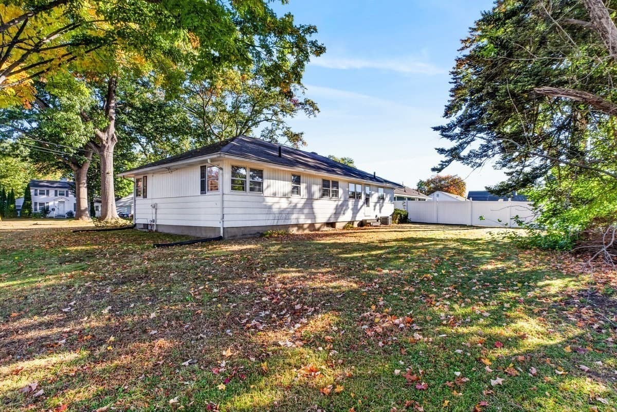 Single Family Residence at 172 Harwich Rd, West Springfield MA 01089, West Springfield, photo 38 of 42
