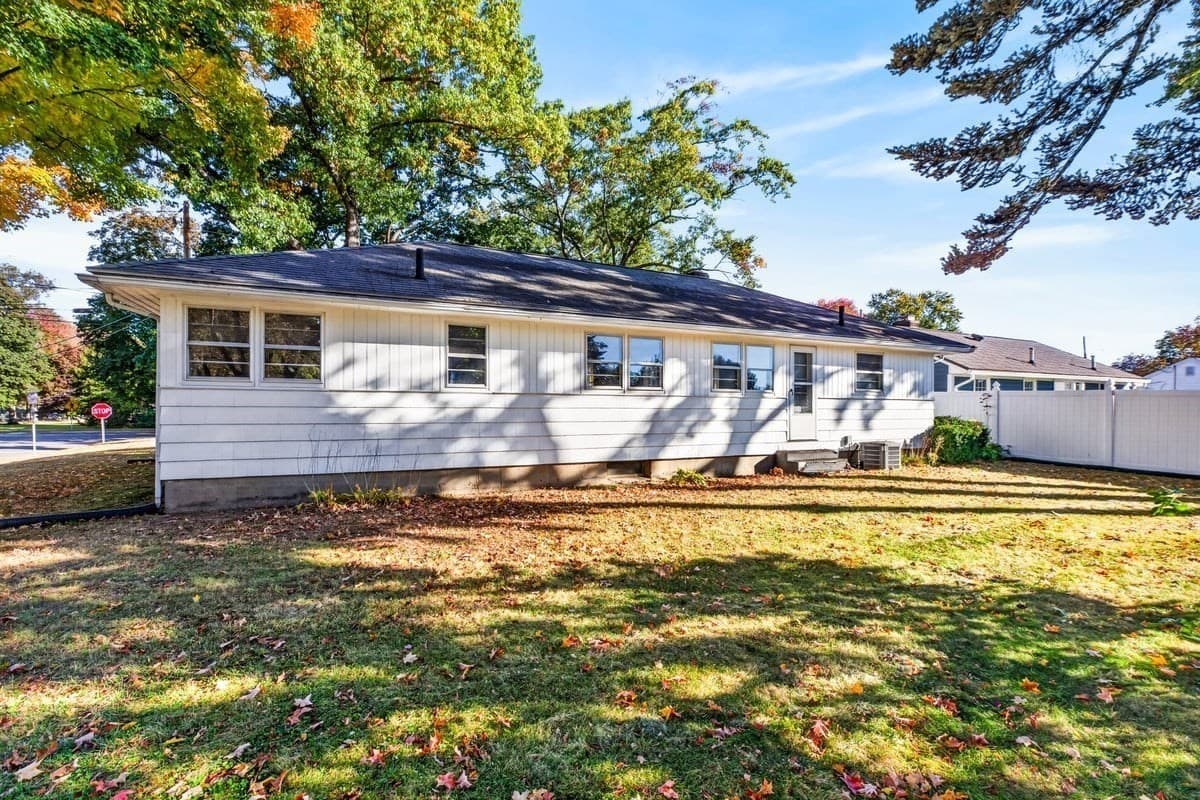 Single Family Residence at 172 Harwich Rd, West Springfield MA 01089, West Springfield, photo 37 of 42