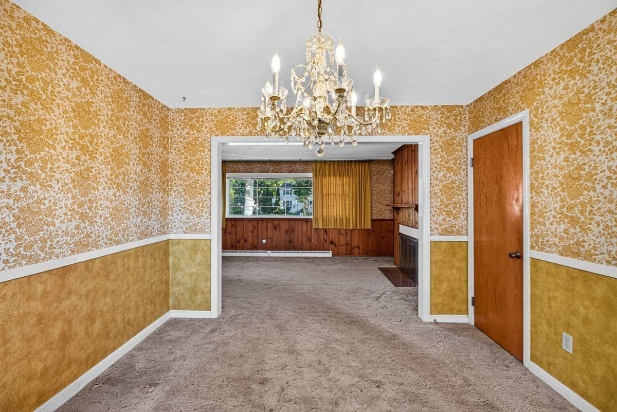 Single Family Residence at 172 Harwich Rd, West Springfield MA 01089, West Springfield, photo 11 of 42