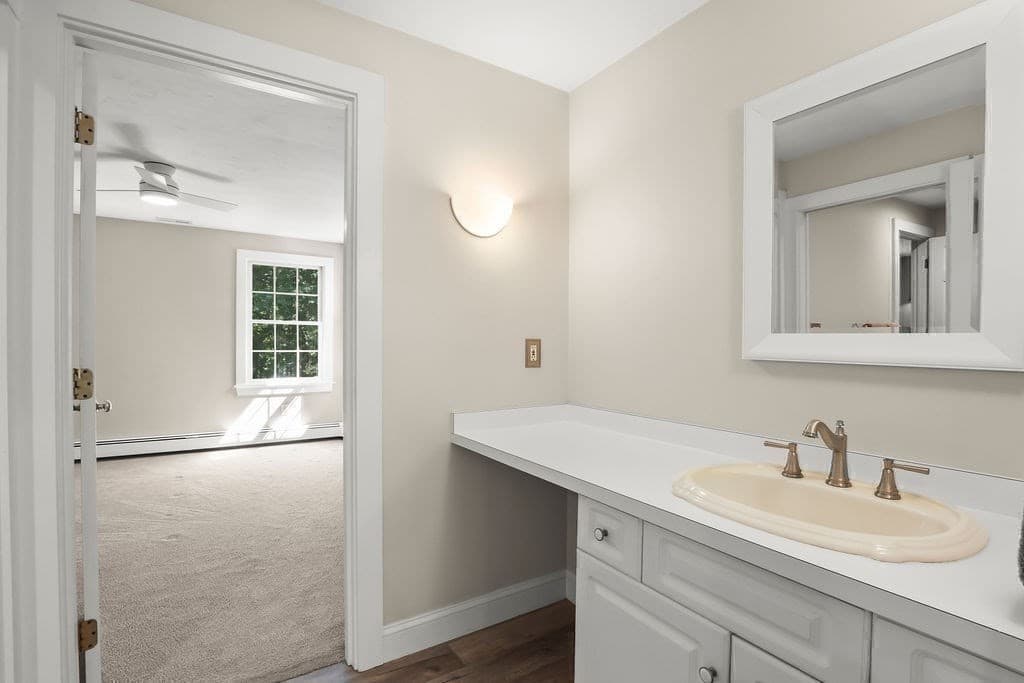 Single Family Residence at 34 Meeting House Rd., Kingston MA 02364, Kingston, photo 32 of 42