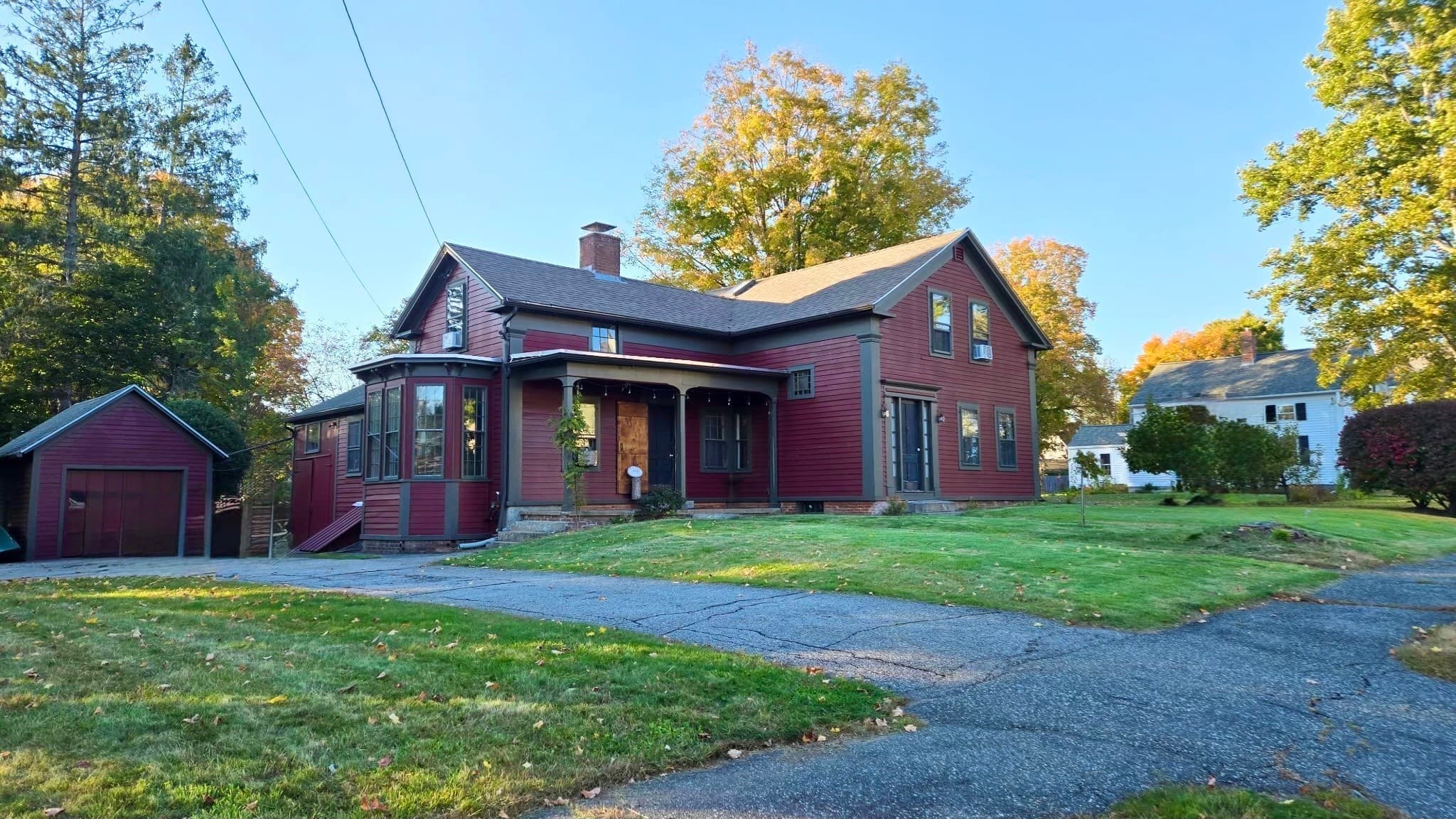 Single Family Residence at 31 Central St, West Brookfield MA 01585, West Brookfield, photo 2 of 19