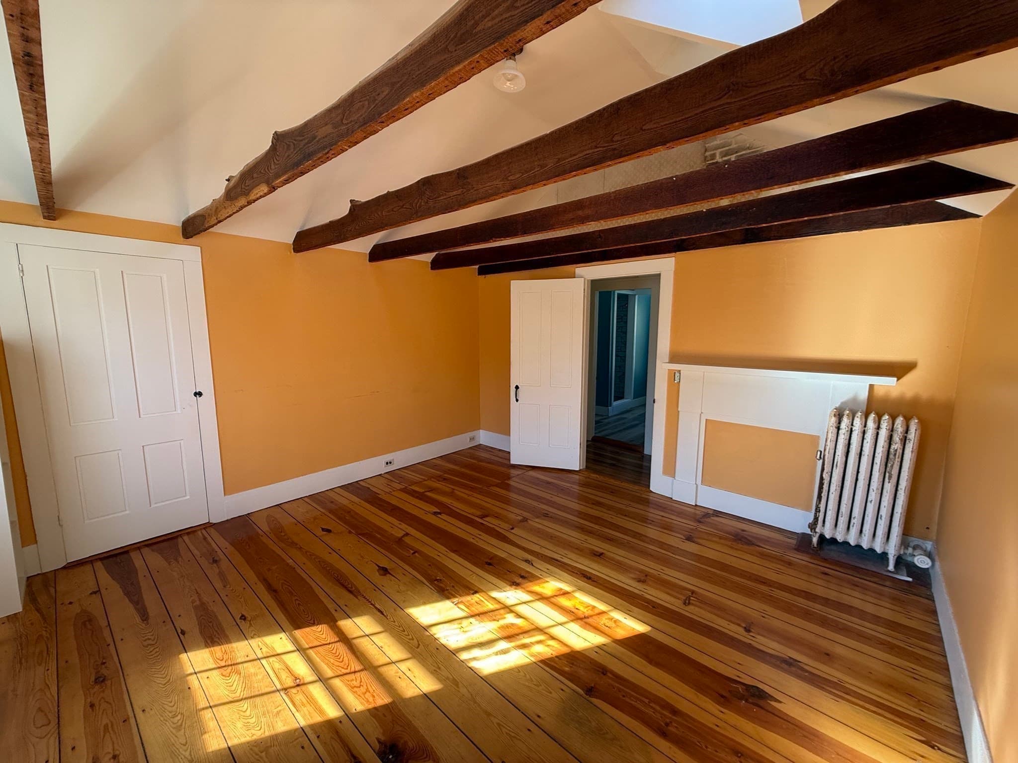 Single Family Residence at 31 Central St, West Brookfield MA 01585, West Brookfield, photo 7 of 19