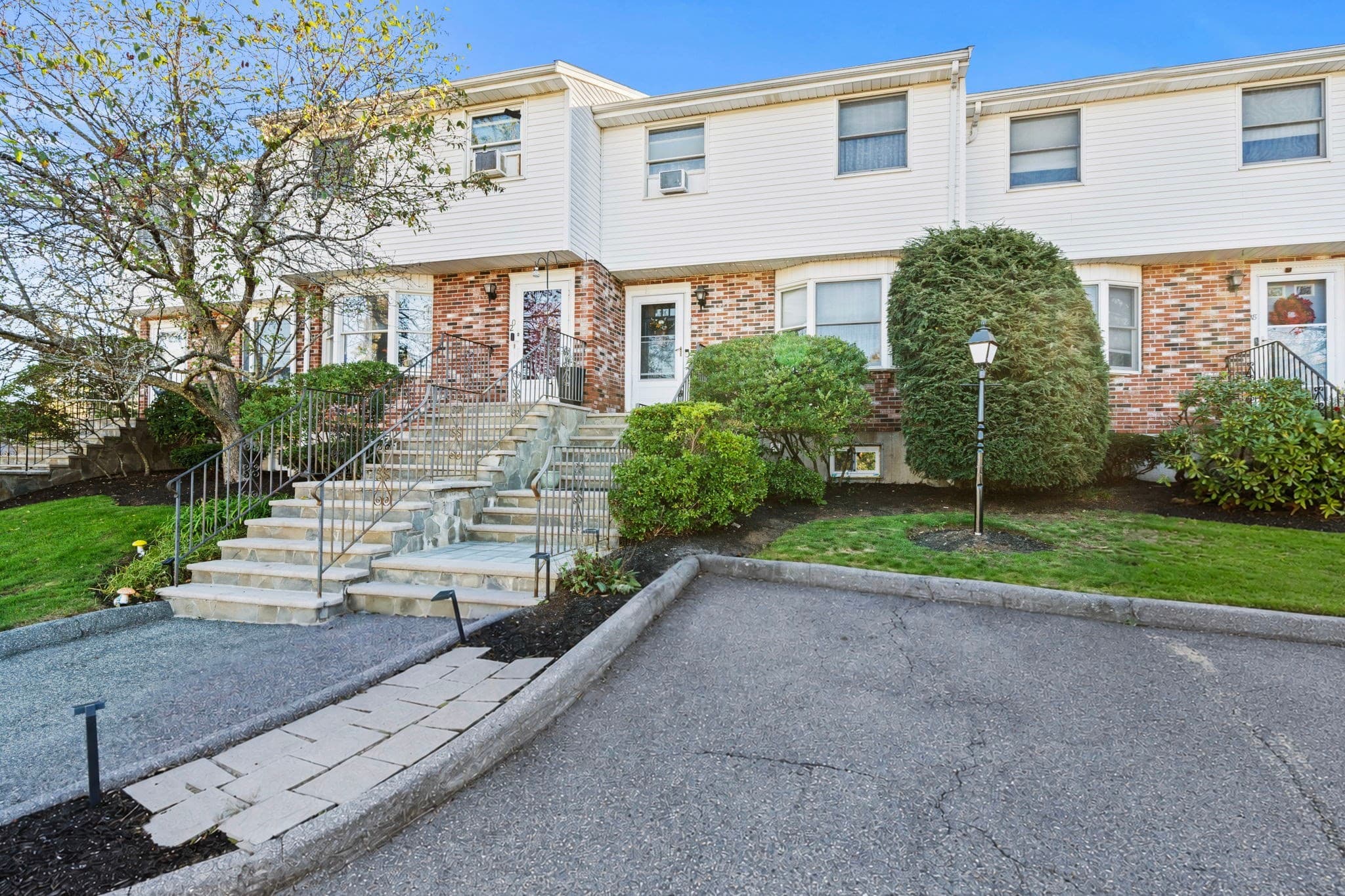 Condominium at 19 Eagan Place # 19, Peabody MA 01960, Peabody, photo 27 of 30