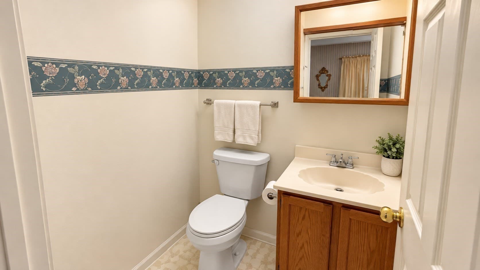 Condominium at 8 Castlegate Dr # 8, Springfield MA 01129, Springfield, photo 16 of 20