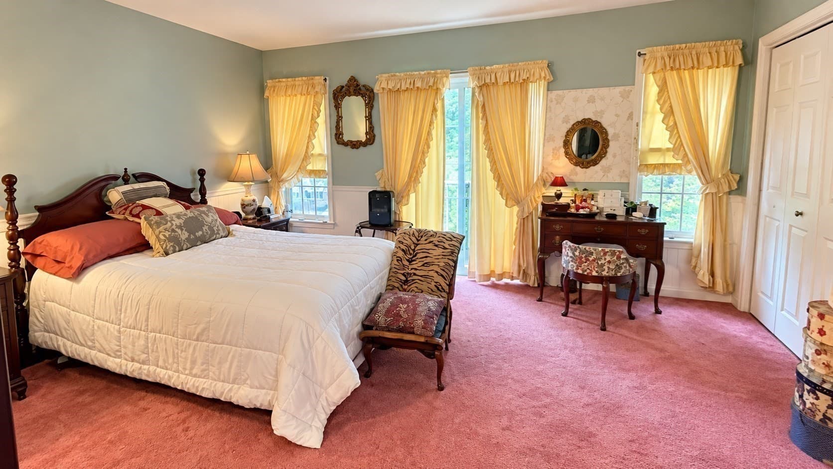 Condominium at 8 Castlegate Dr # 8, Springfield MA 01129, Springfield, photo 11 of 20