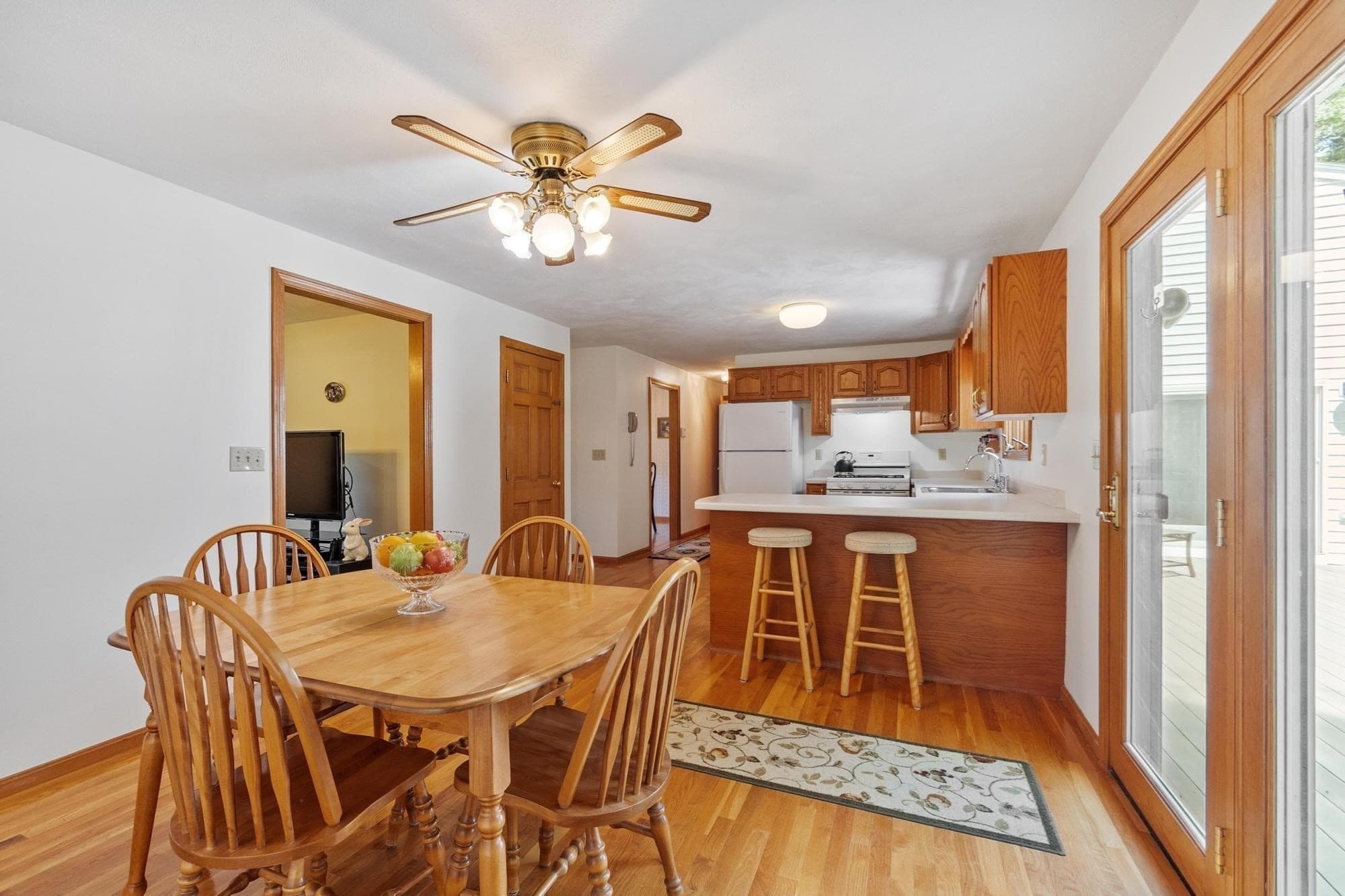 Single Family Residence at 47 Sequoia Dr, Tyngsborough MA 01879, Tyngsborough, photo 29 of 42