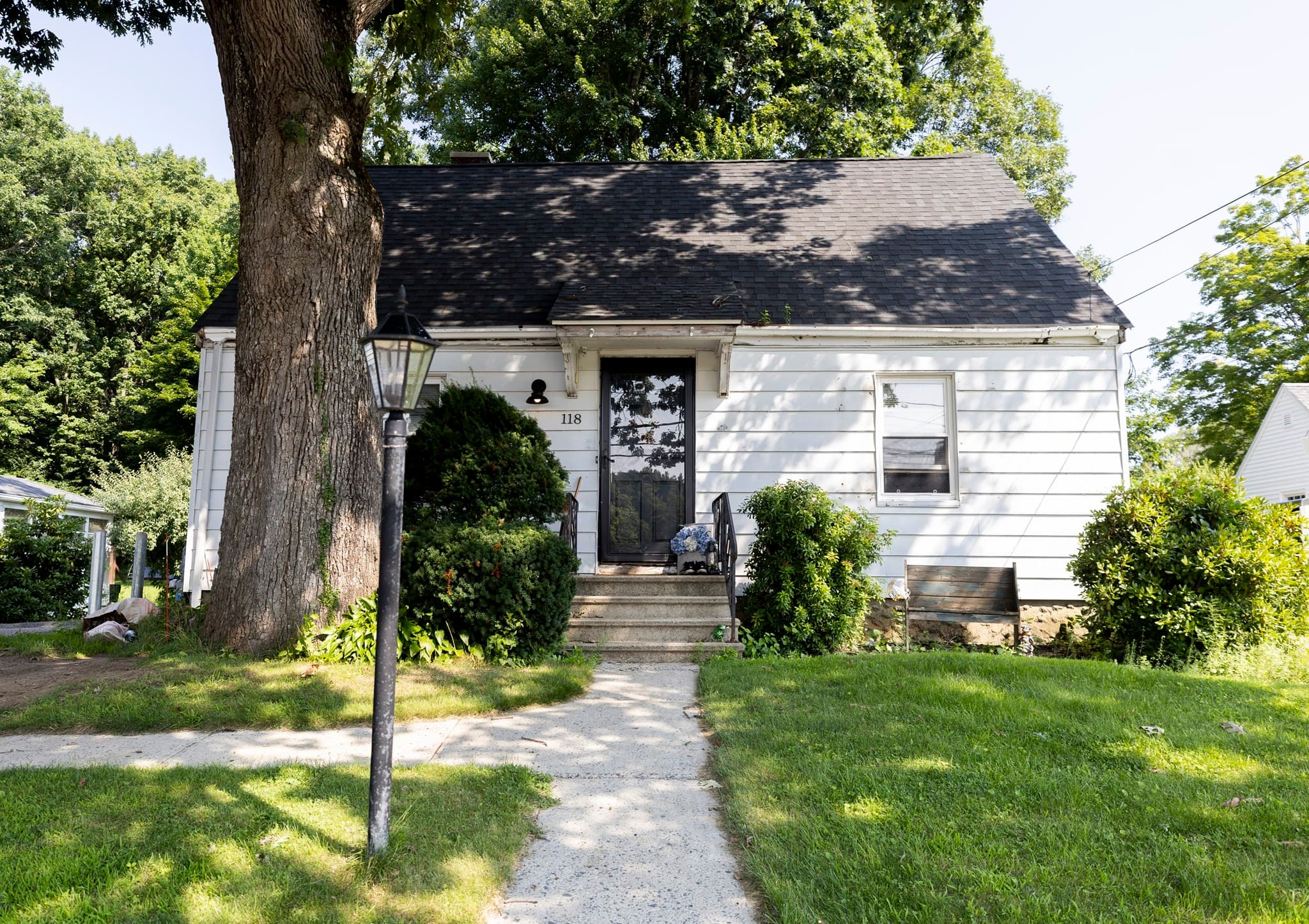 118 Ararat St, Worcester MA 01606