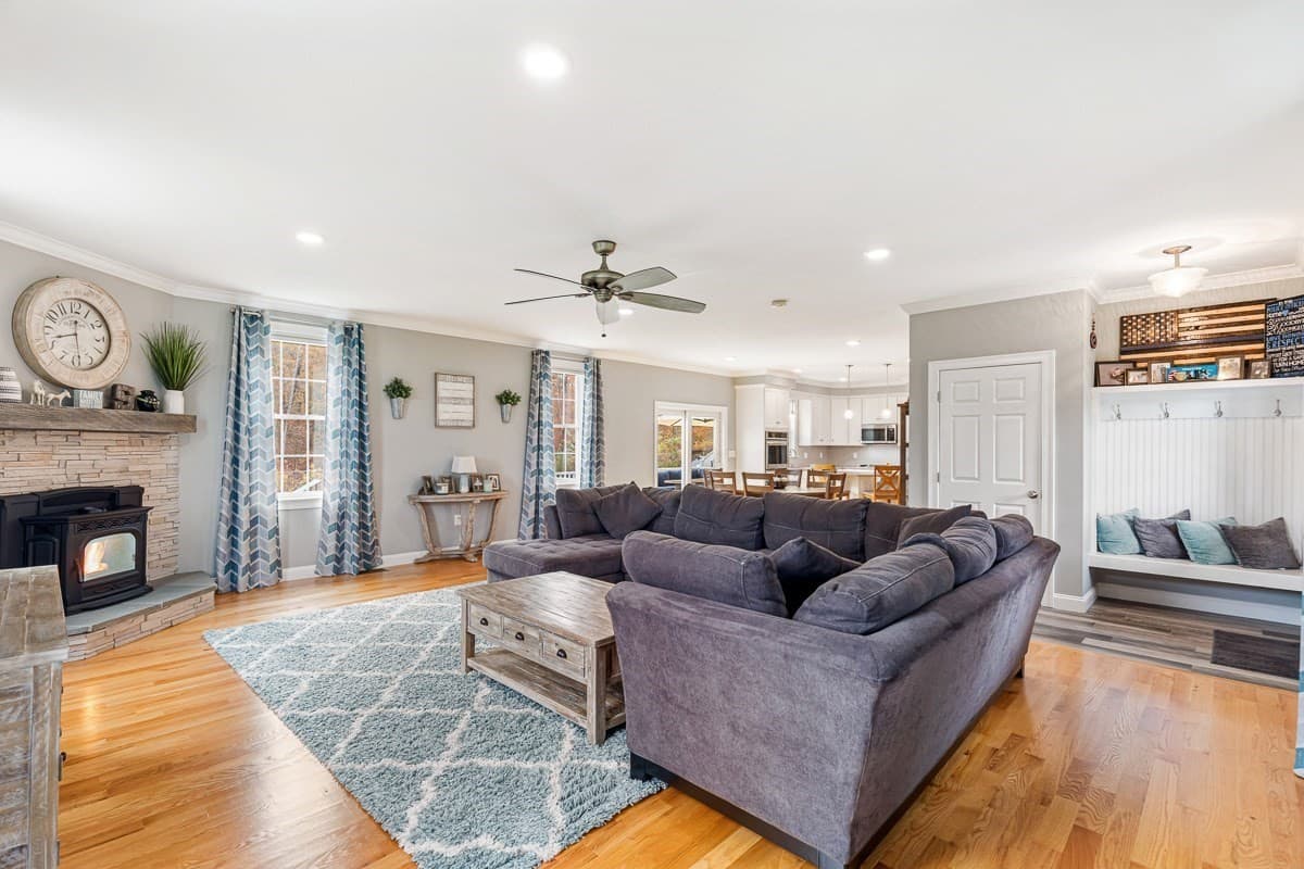 Single Family Residence at 705 County St, Seekonk MA 02771, Seekonk, photo 12 of 35