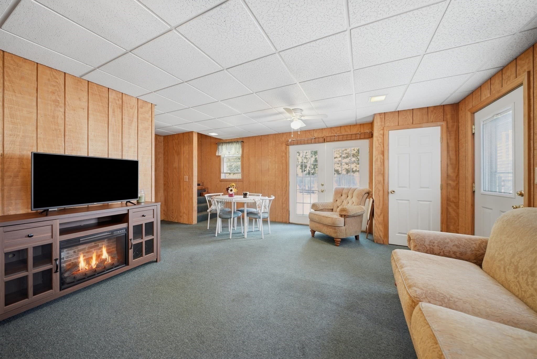 Single Family Residence at 10 Summit Ter, Peabody MA 01960, Peabody, photo 17 of 42