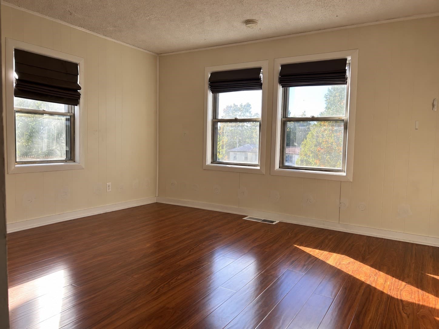 Single Family Residence at 126 Pine Hill Cir, Waltham MA 02451, photo 6 of 28