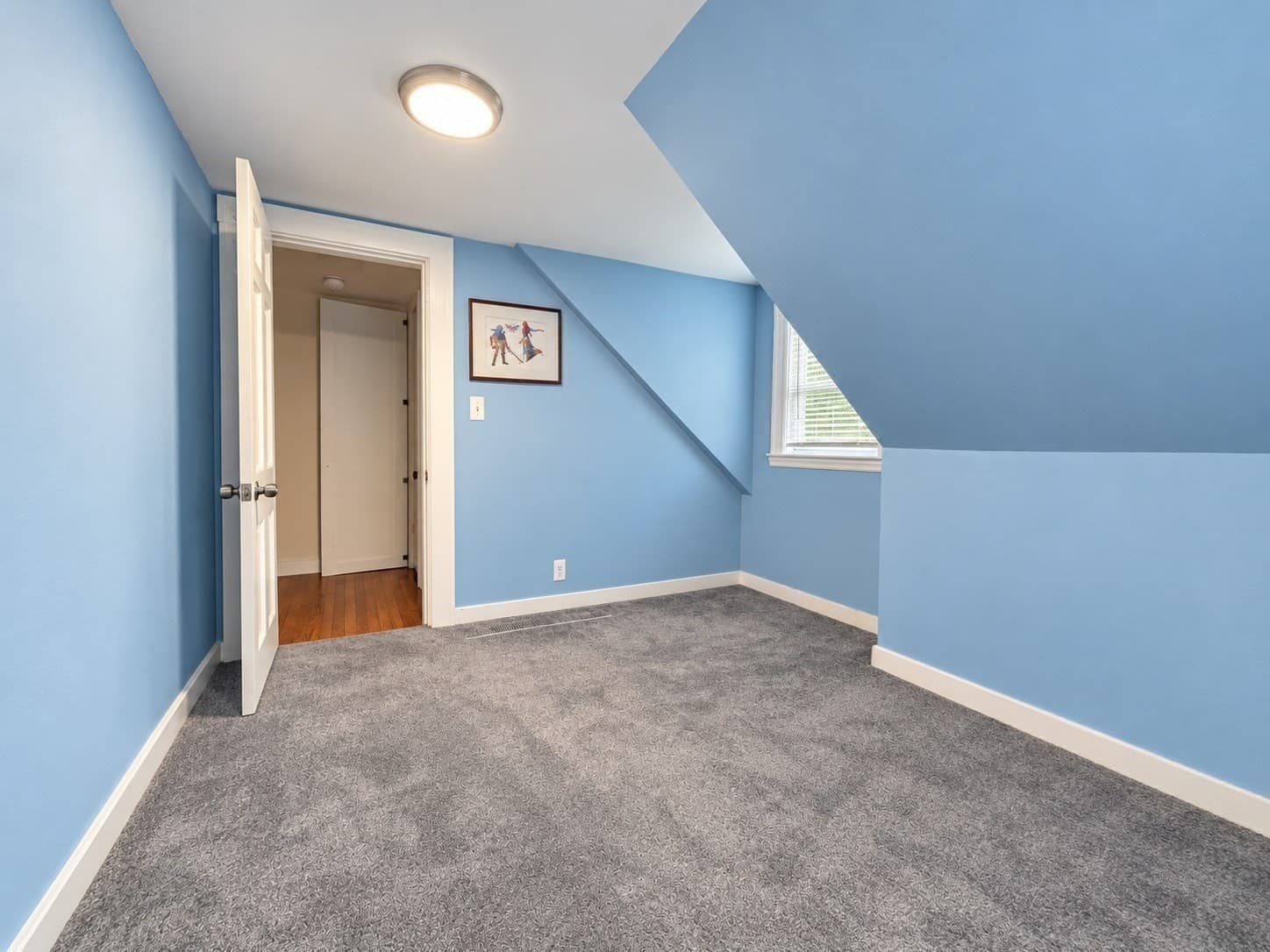 Single Family Residence at 126 Pine Hill Cir, Waltham MA 02451, photo 10 of 28