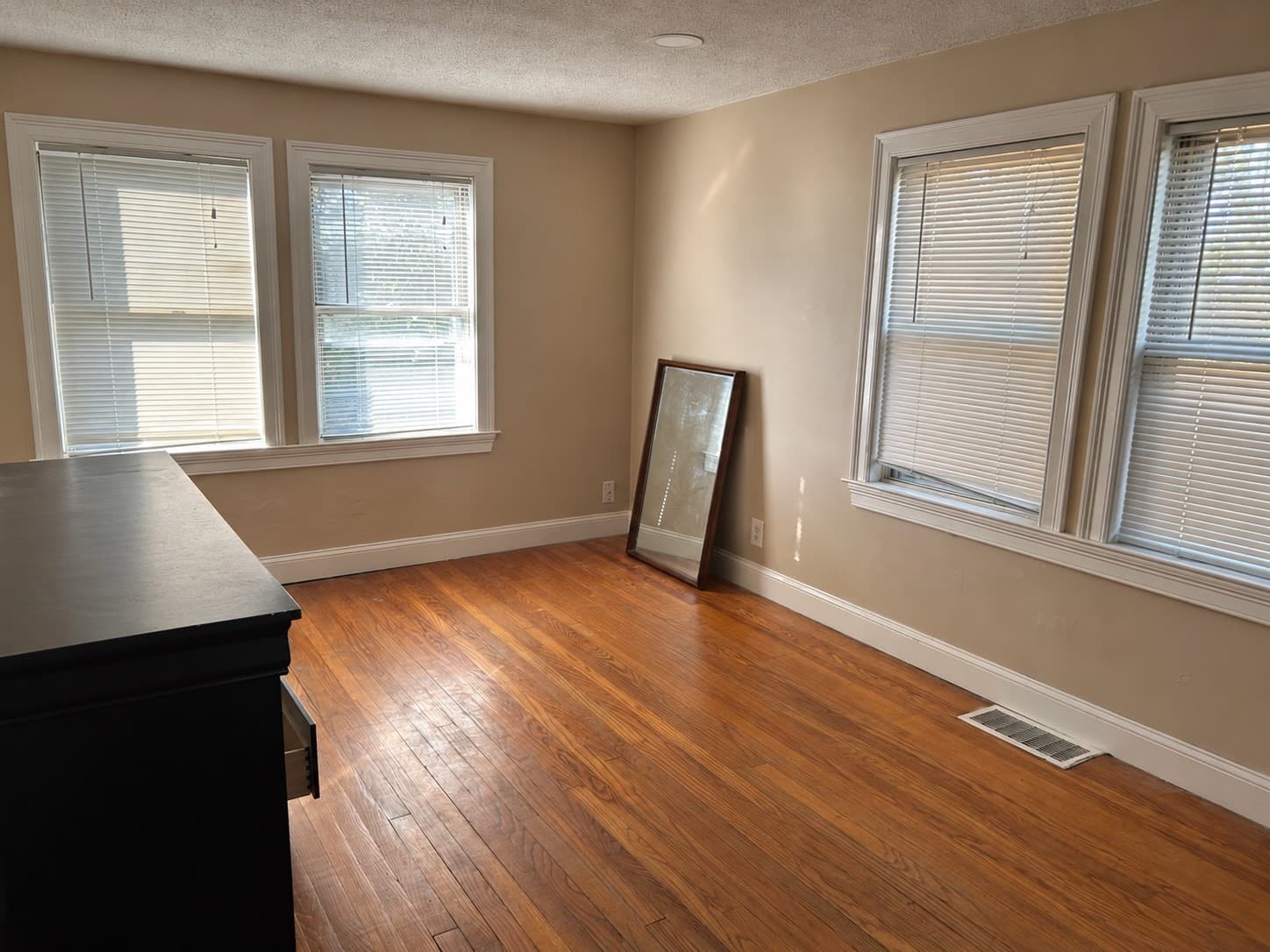 Single Family Residence at 126 Pine Hill Cir, Waltham MA 02451, photo 8 of 28