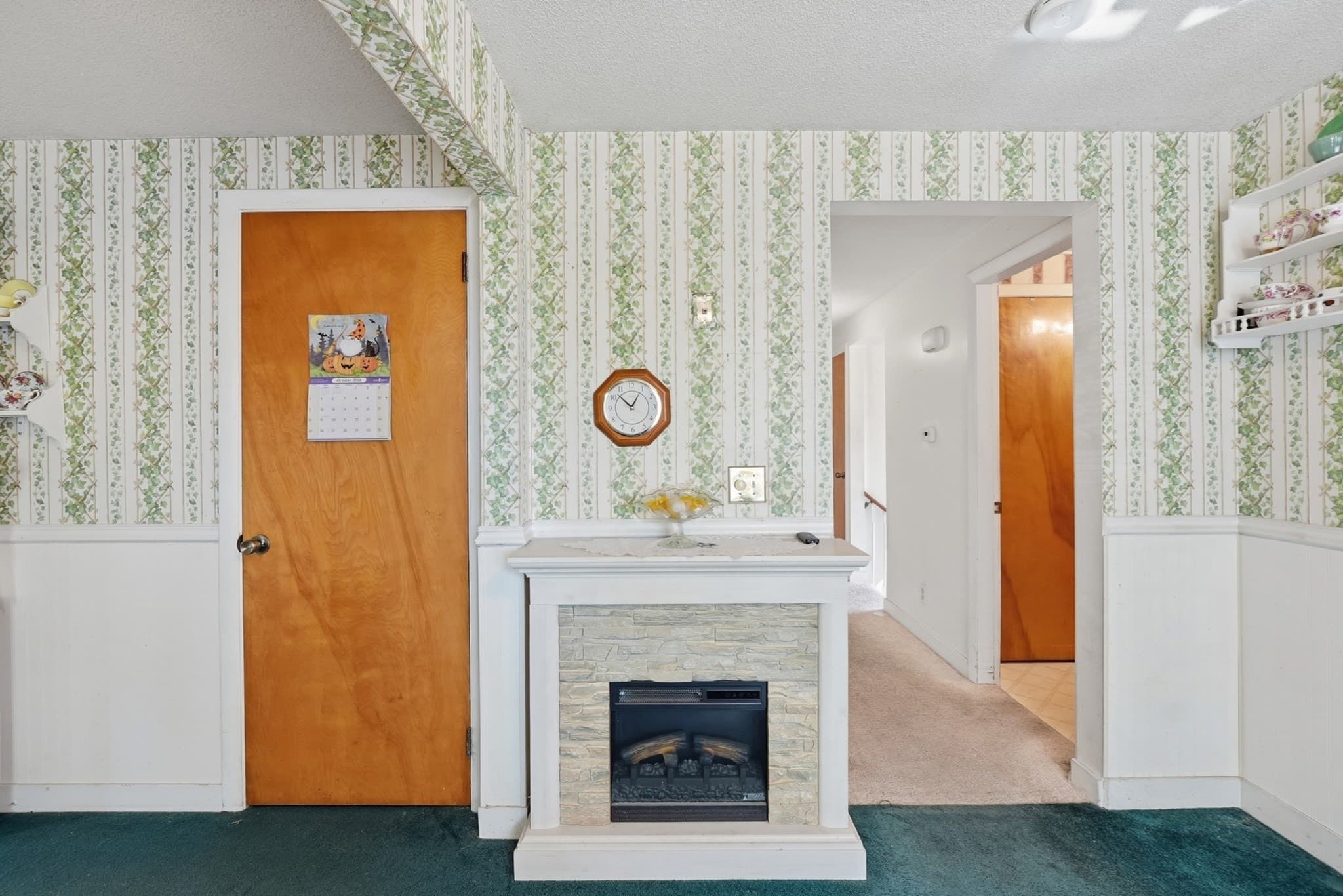 Single Family Residence at 6 Birch St, West Brookfield MA 01585, West Brookfield, photo 14 of 42