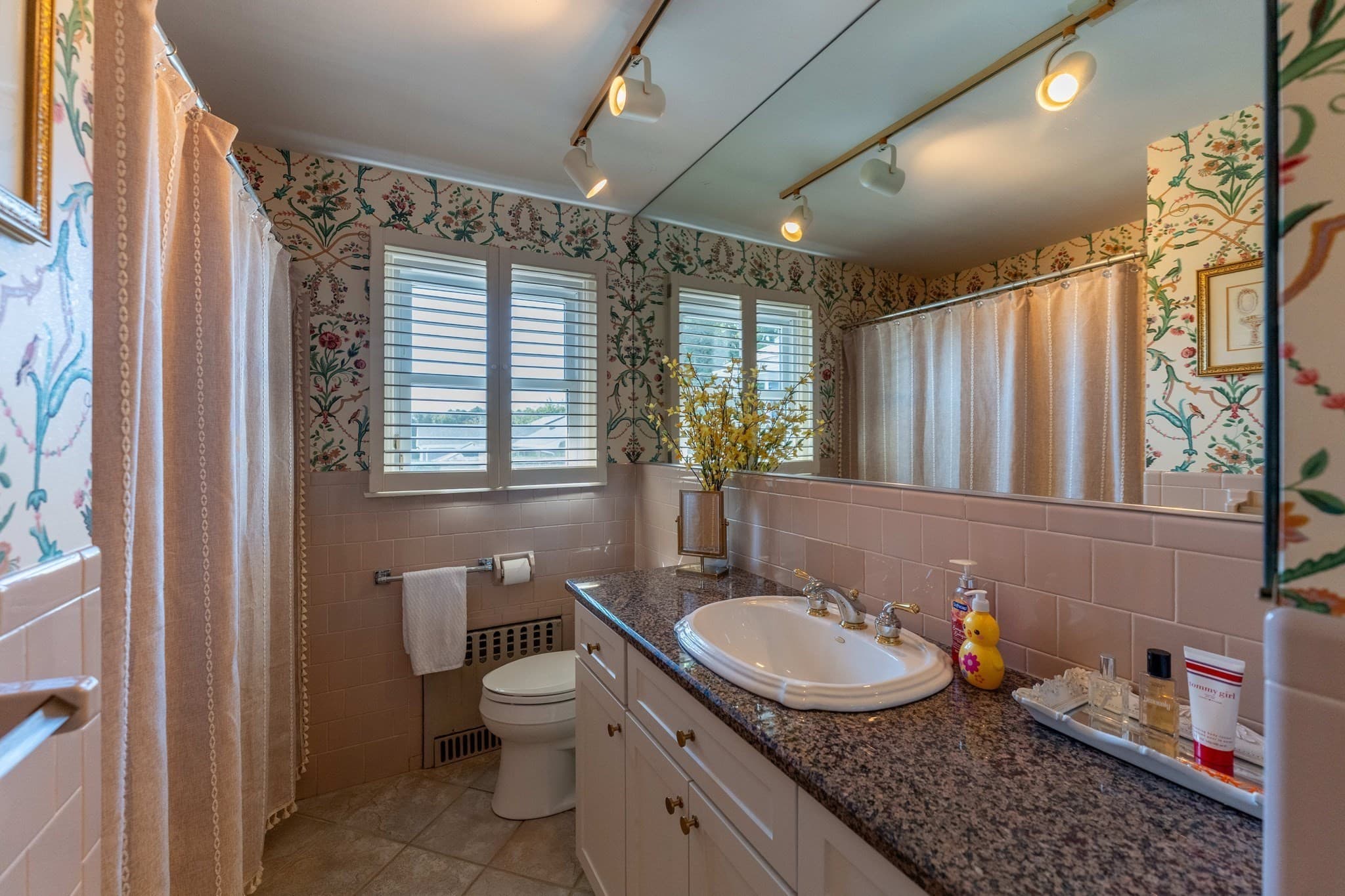 Single Family Residence at 95 Caroline Ave, Somerset MA 02725, Somerset, photo 22 of 33