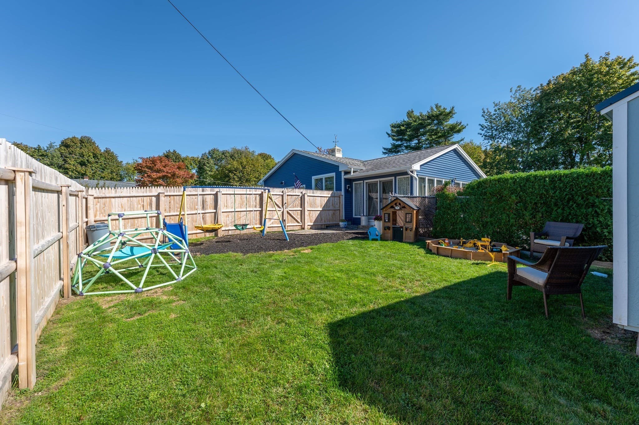 Single Family Residence at 95 Caroline Ave, Somerset MA 02725, Somerset, photo 10 of 33