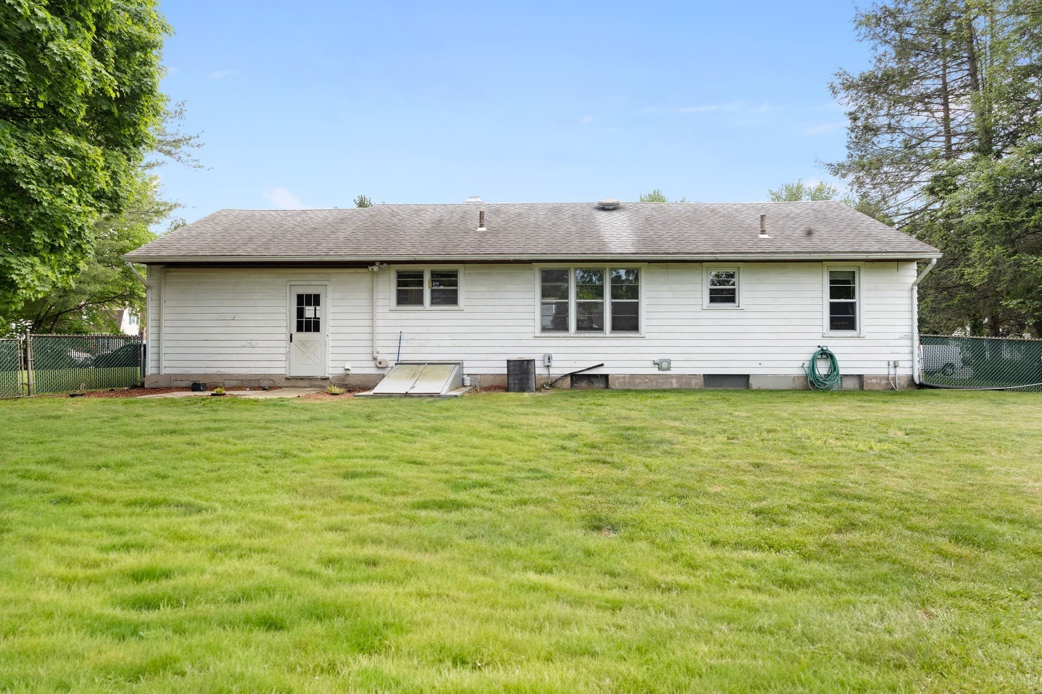 Single Family Residence at 62 Clayton Road, Holyoke MA 01040, Holyoke, photo 13 of 34